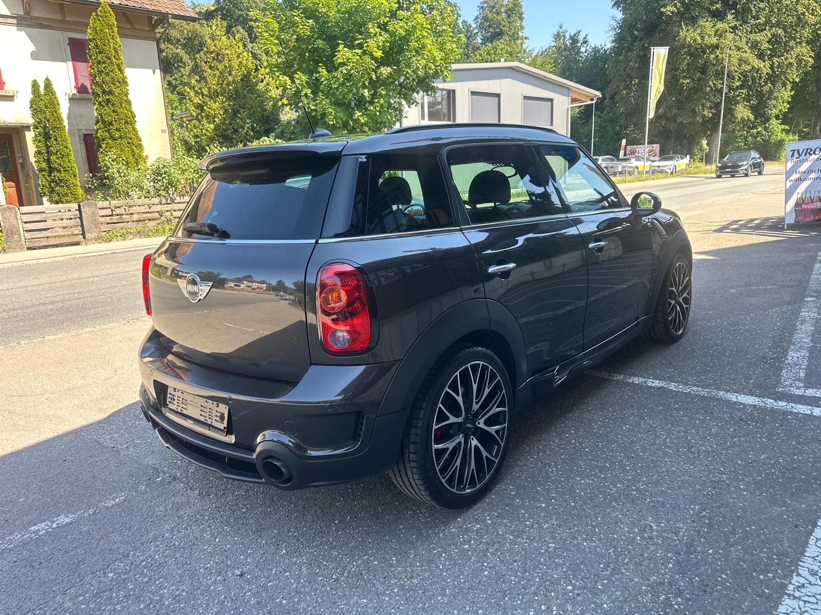 MINI Countryman John Cooper Works ALL4-showroom-element-2
