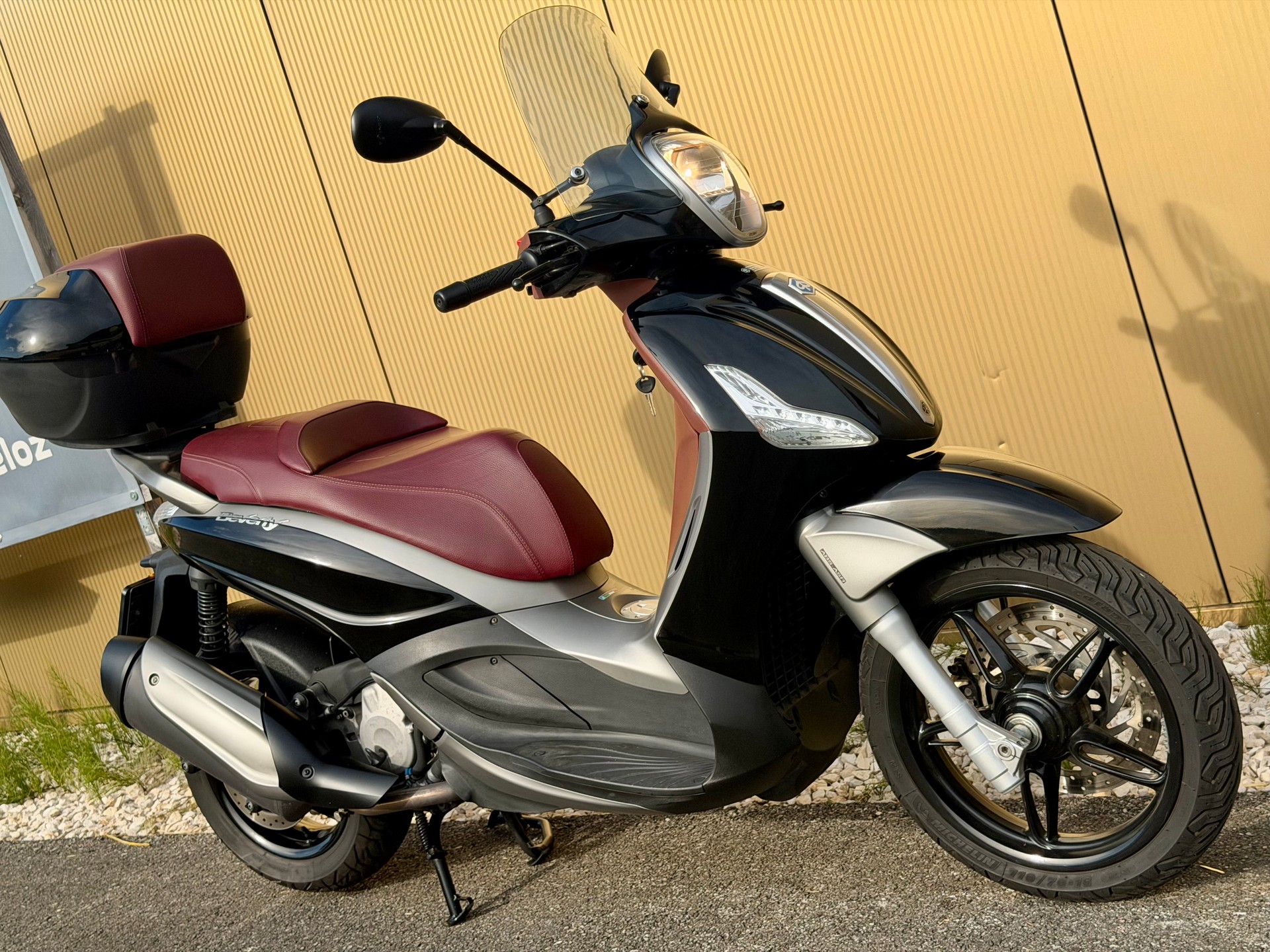 PIAGGIO Beverly 350 i.e. ABS-image-2