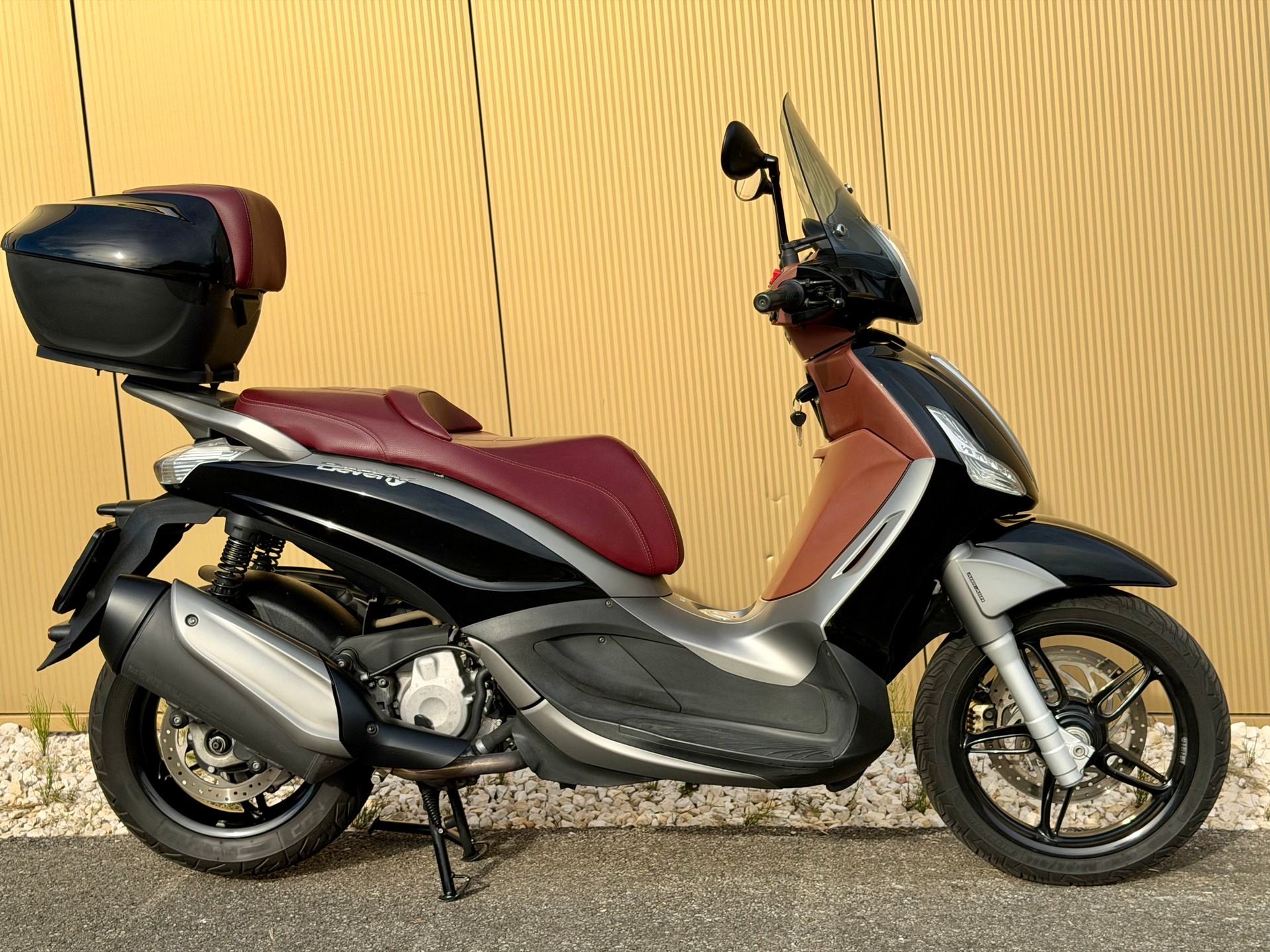 PIAGGIO Beverly 350 i.e. ABS-image-3