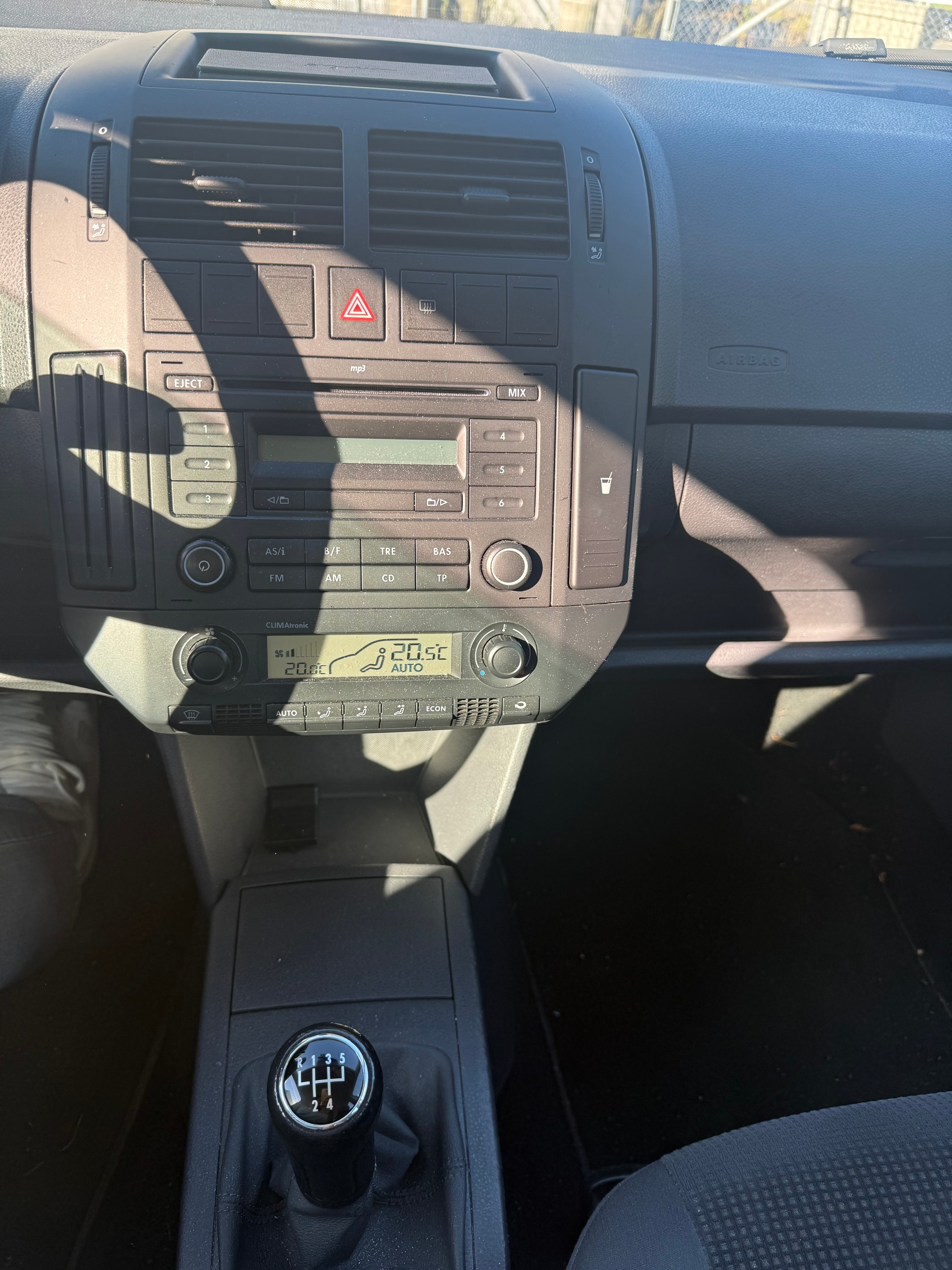 VW Polo 1.6 16V Comfortline-image-10