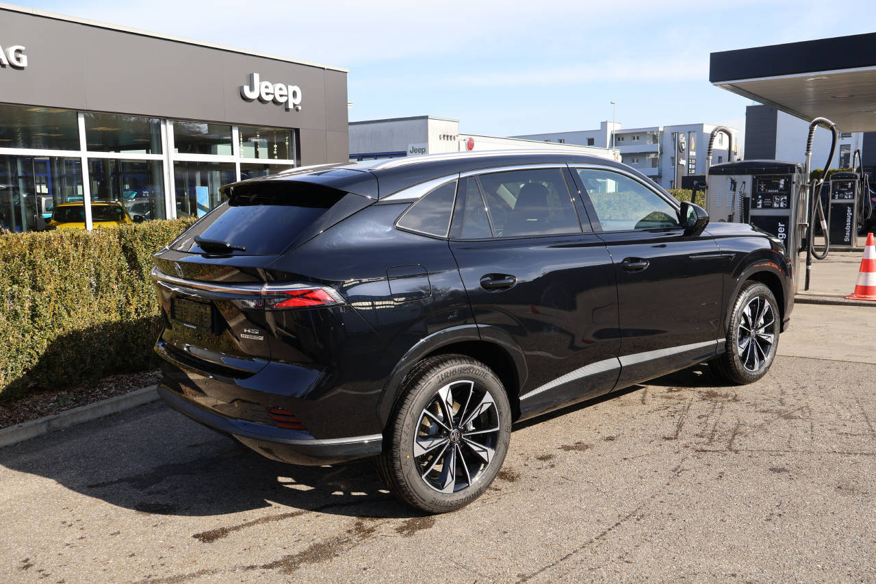 MG HS 1.5 Hybrid Luxury-image-1