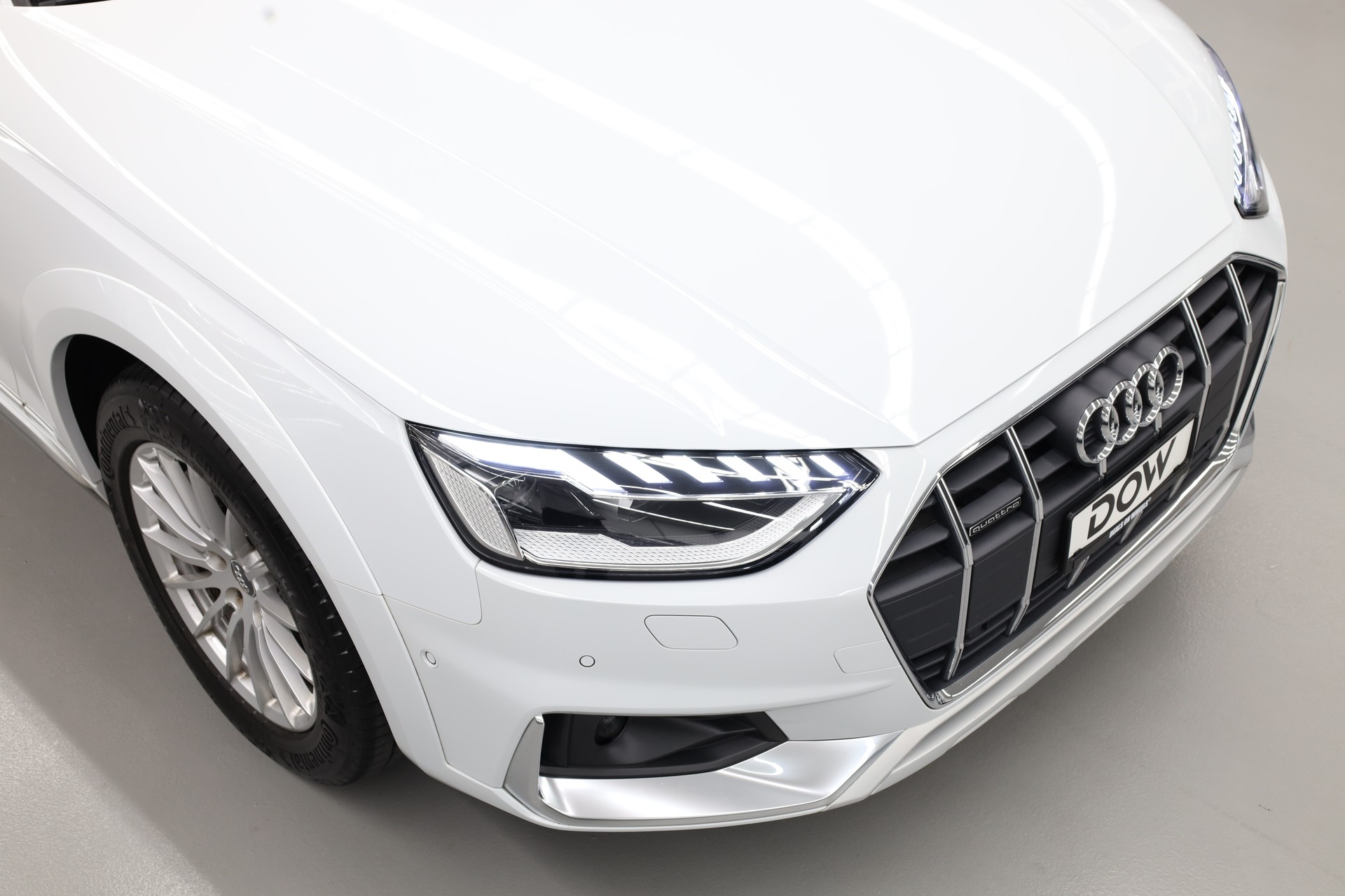 AUDI A4 Allroad 3.0 45 TDI quattro T-Tronic-image-4
