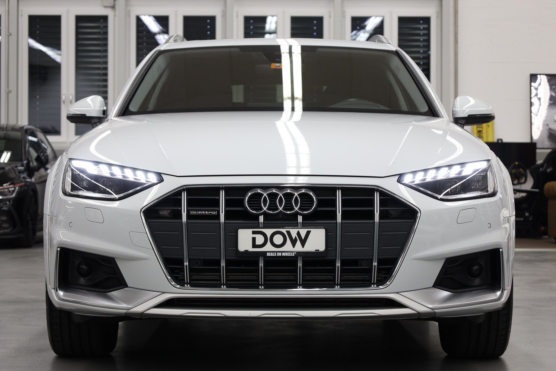 AUDI A4 Allroad 3.0 45 TDI quattro T-Tronic-showroom-element-3