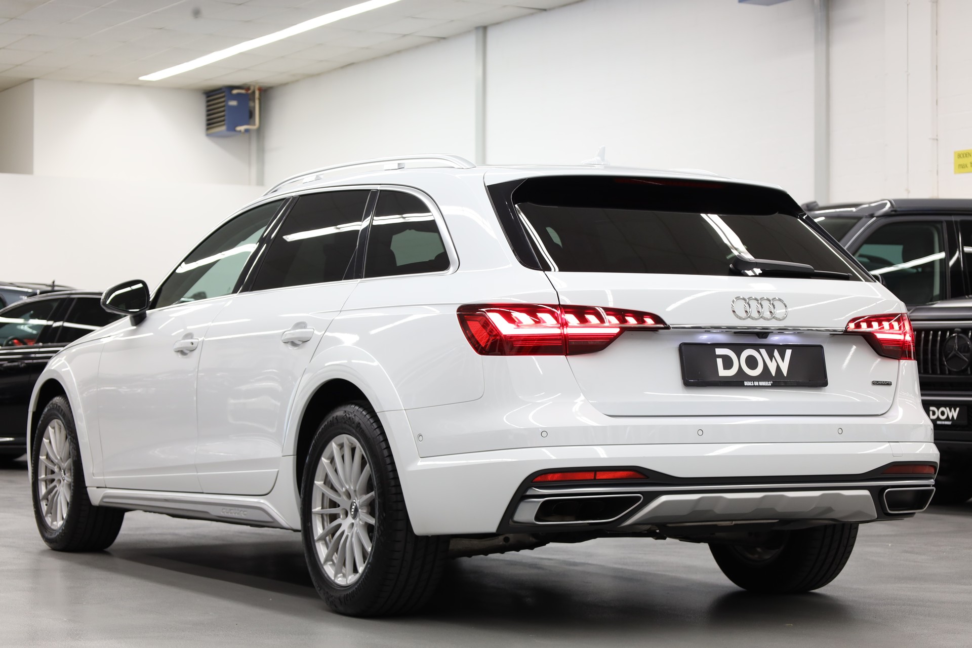AUDI A4 Allroad 3.0 45 TDI quattro T-Tronic-image-7