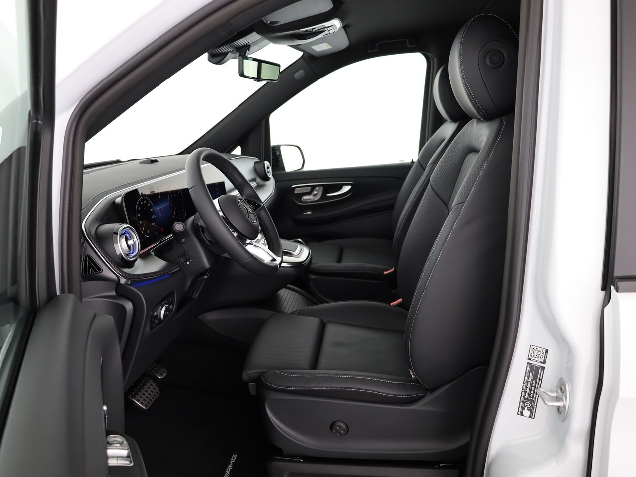 MERCEDES-BENZ V 300 d lang 4Matic Swiss Edition 9G-Tronic-image-4