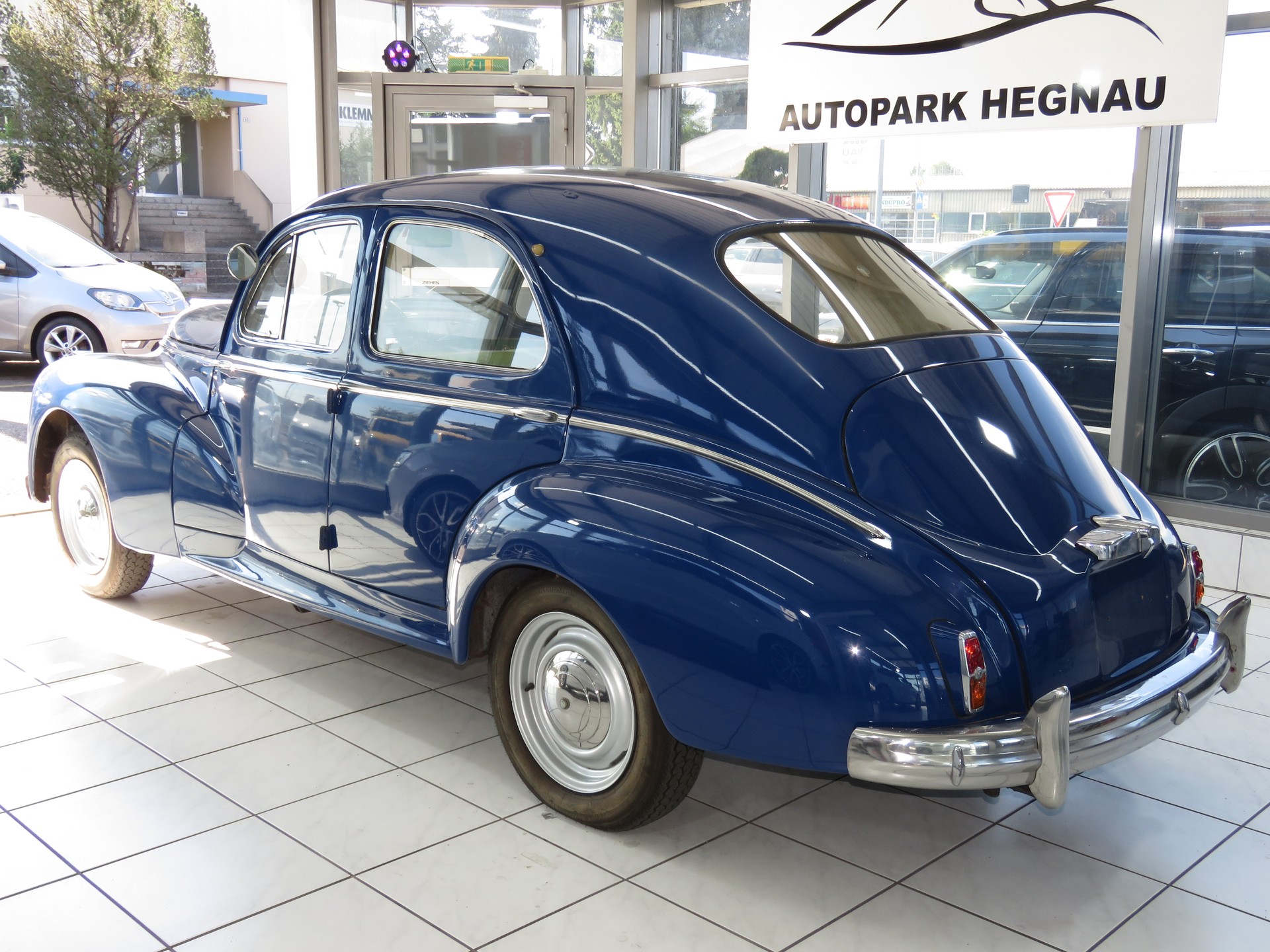 PEUGEOT 203 C-image-5