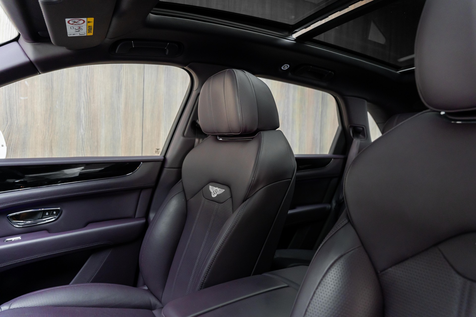 BENTLEY Bentayga V8-image-6
