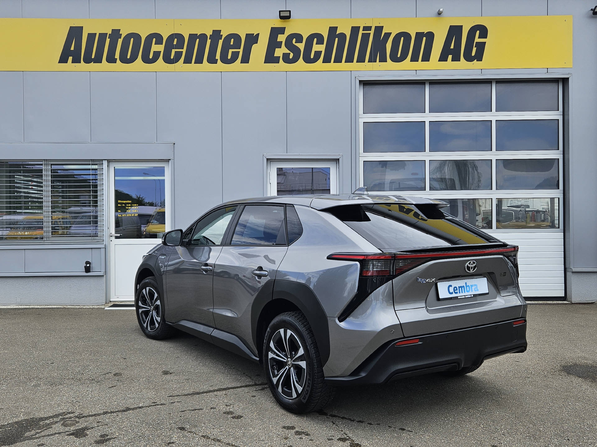 TOYOTA bZ4X Style * Garantie 10 Jahre/ 185'000 km * Rückfahrkamera * Navi * ACC *-image-10
