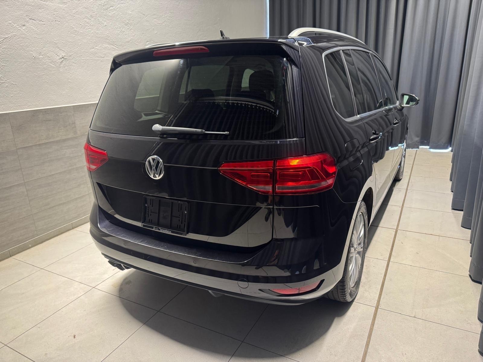 VW Touran 1.4 TSI BlueMotion Technology Comfortline DSG *7 places*-showroom-element-3