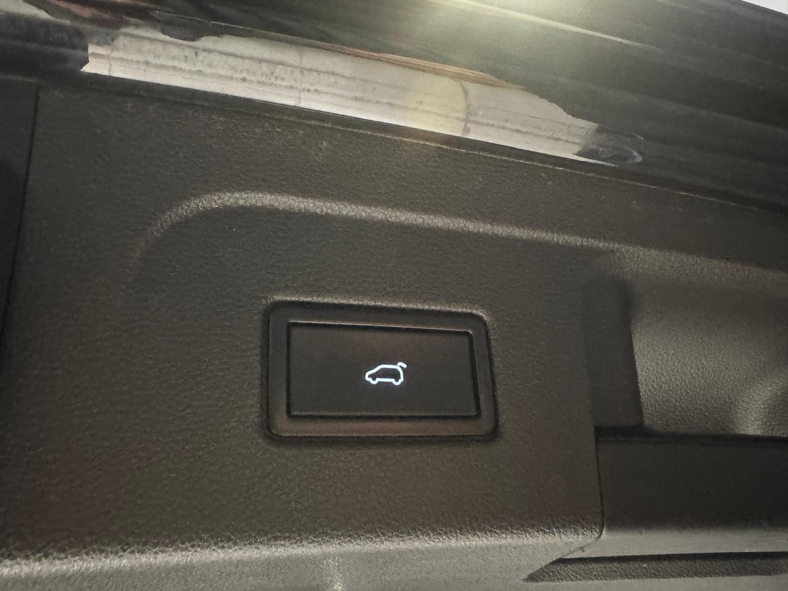 VW Touran 1.4 TSI BlueMotion Technology Comfortline DSG *7 places*-image-12