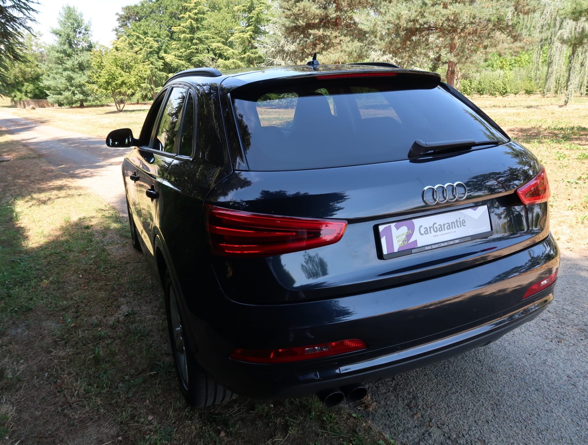 AUDI Q3 2.0 TFSI quattro S-tronic-image-6
