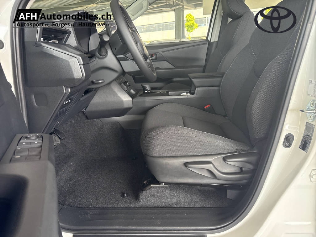 TOYOTA Hilux Double Cab.-pick-up 59KWh Comfort-image-13