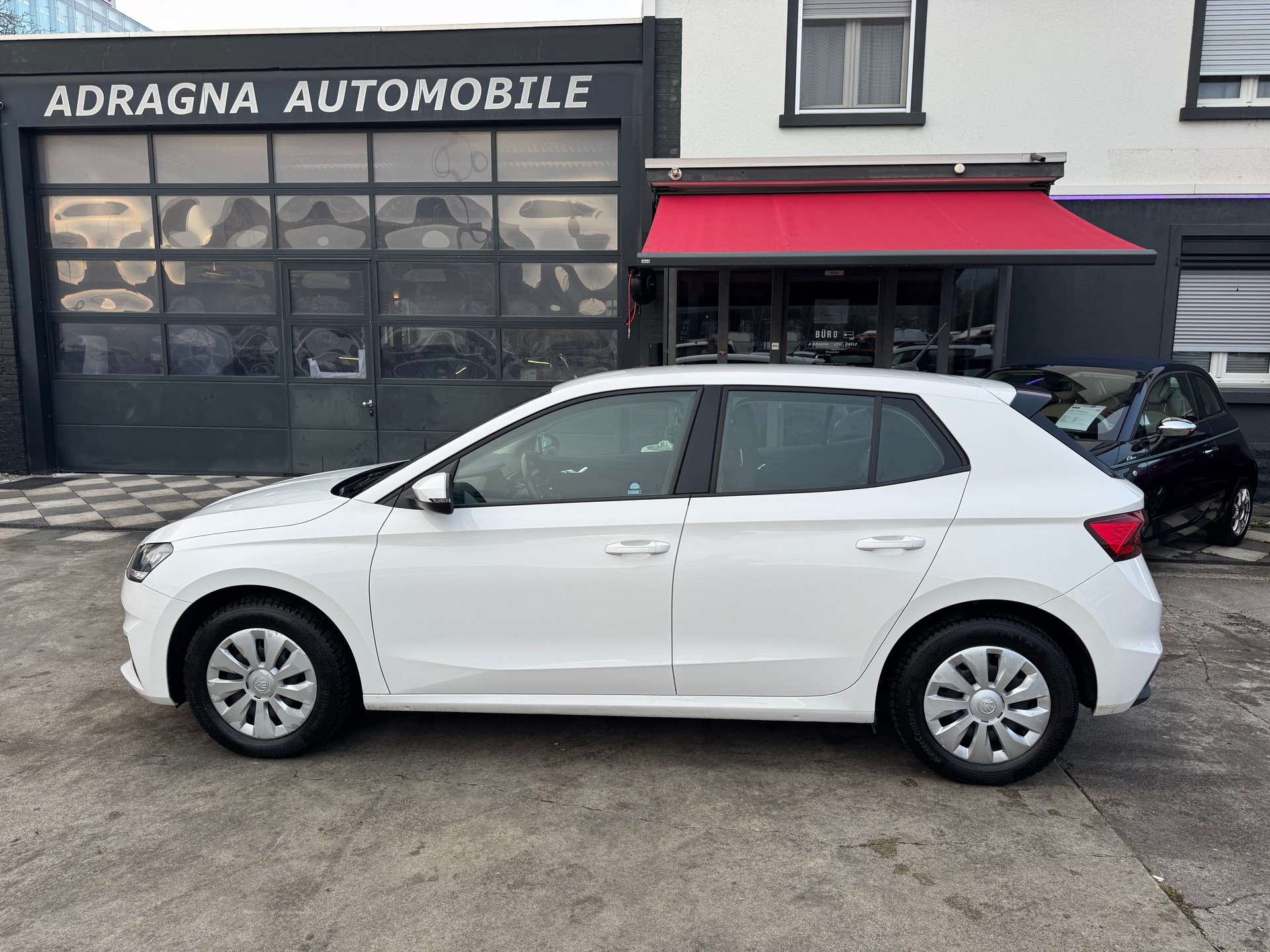 SKODA Fabia 1.0 MPI Ambition-showroom-element-3