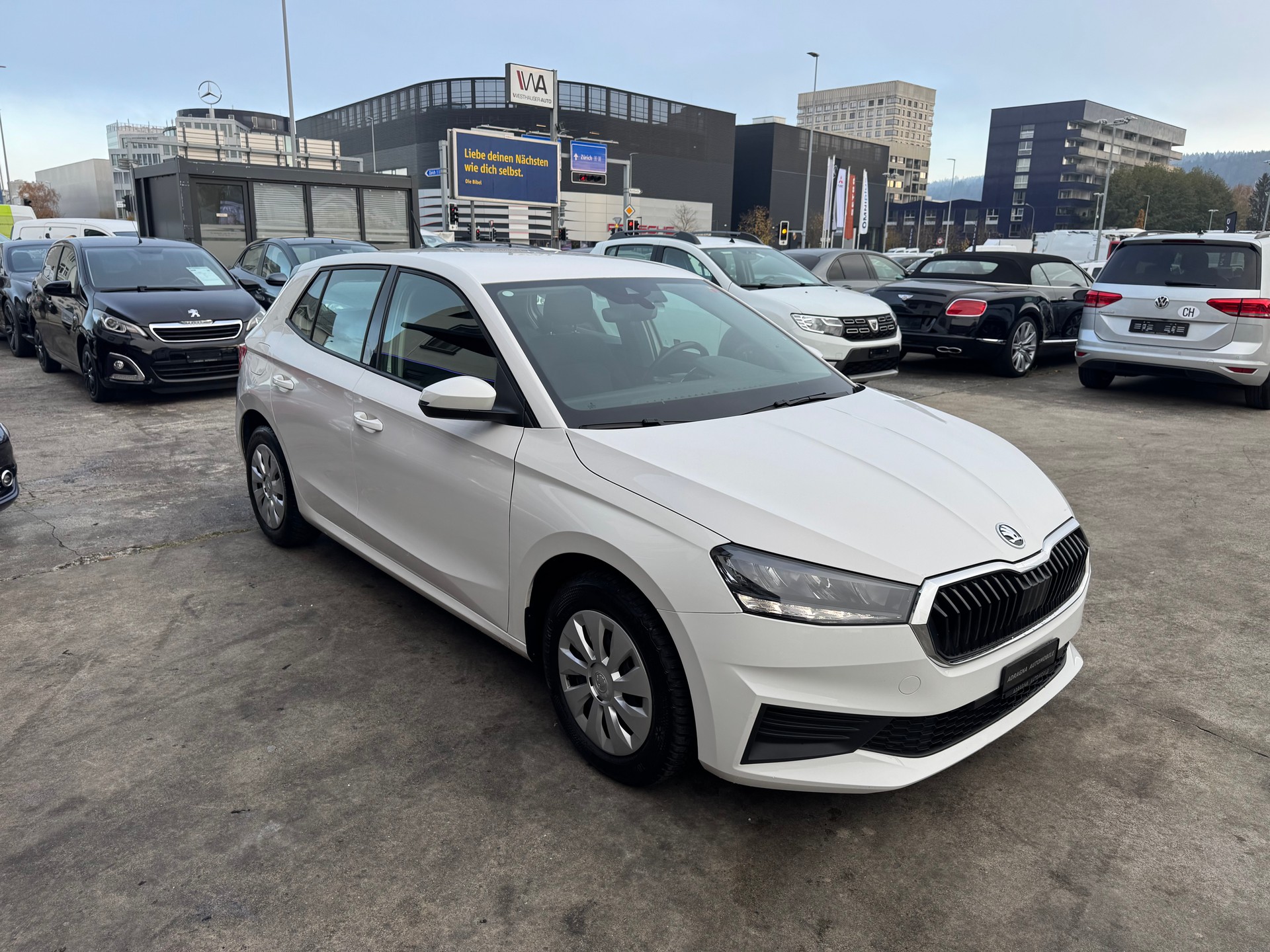 SKODA Fabia 1.0 MPI Ambition-image-7