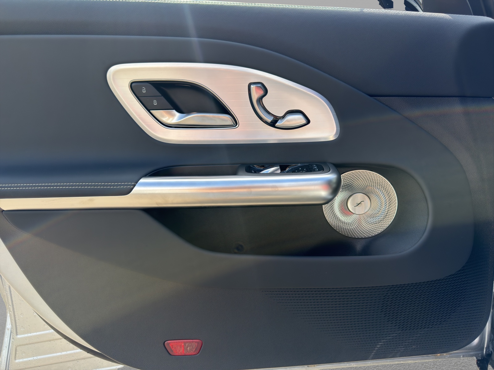 MERCEDES-BENZ CLA Shooting Brake 350 4Matic 85 kWh EQ-image-12