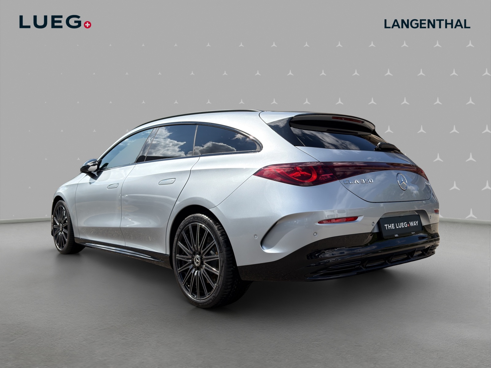 MERCEDES-BENZ CLA Shooting Brake 350 4Matic 85 kWh EQ-image-2