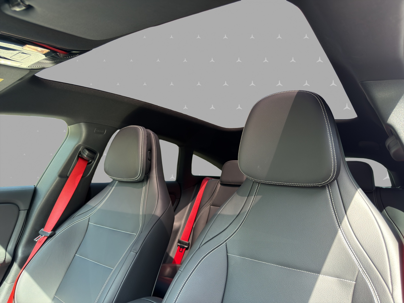 MERCEDES-BENZ CLA Shooting Brake 350 4Matic 85 kWh EQ-image-8