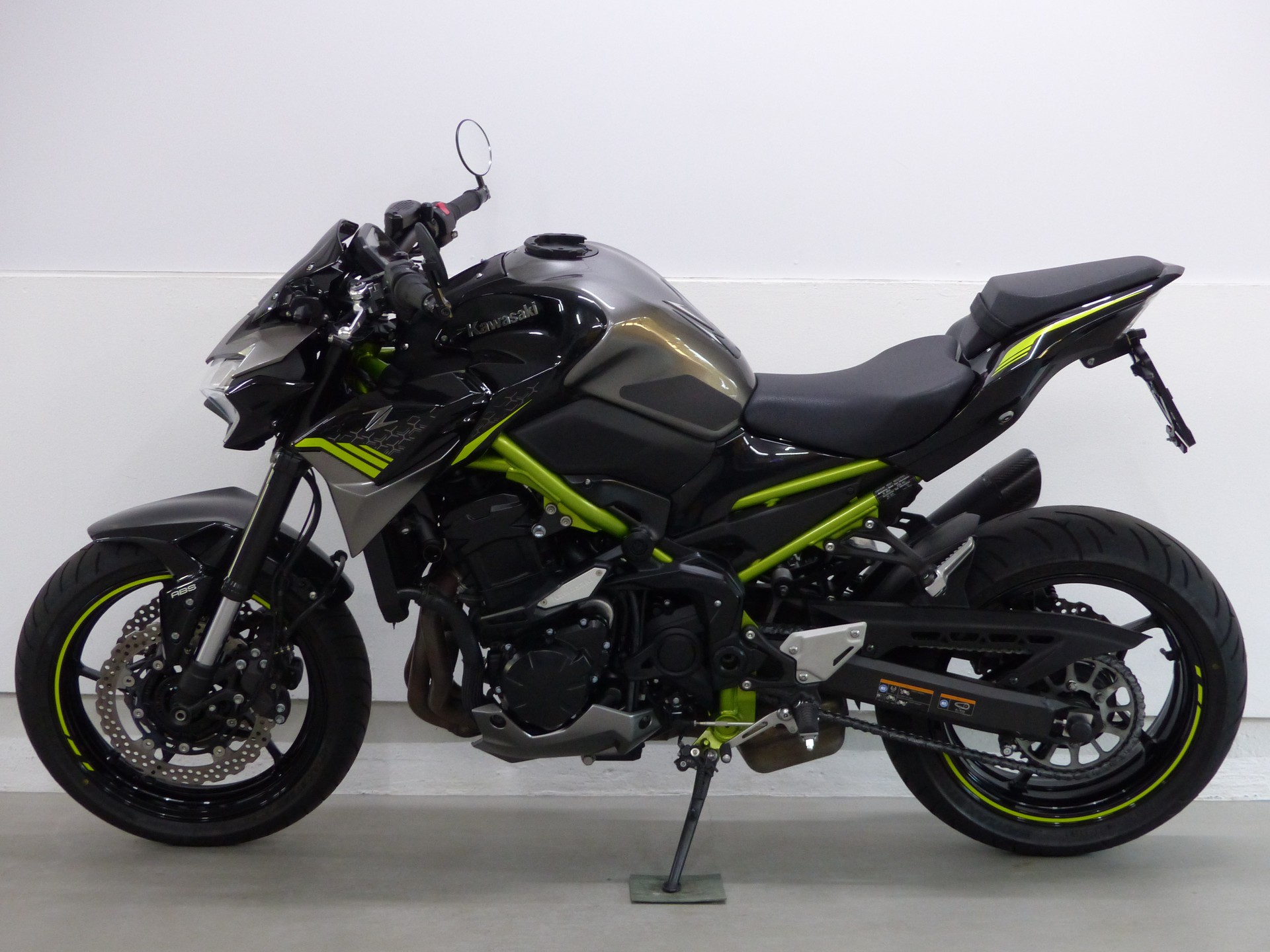 KAWASAKI Z 900 ABS mit Zubehör-image-11