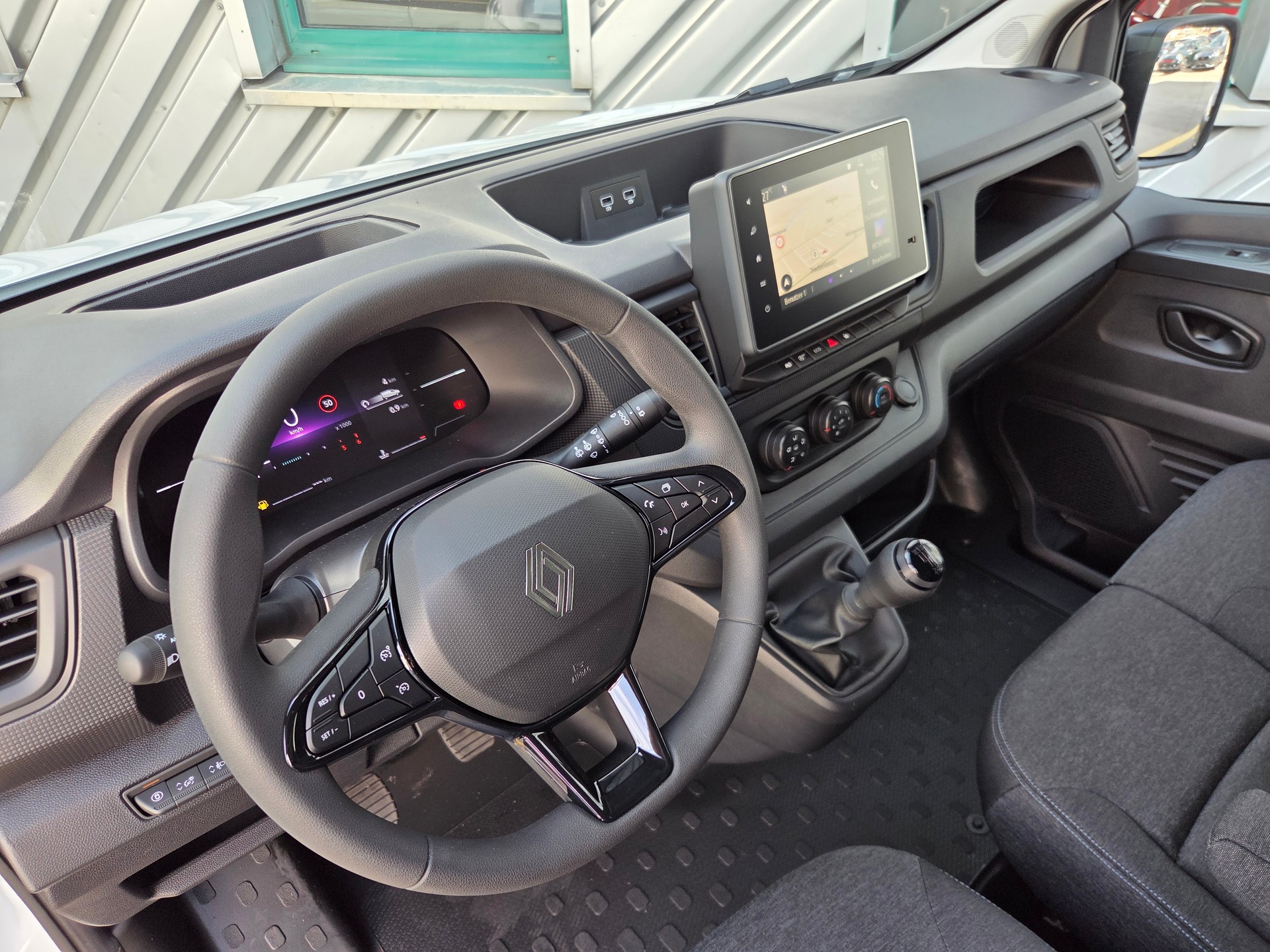 RENAULT Trafic Kaw. 2.8 t L1 H1 2.0 dCi Blue 110 Advance-image-10