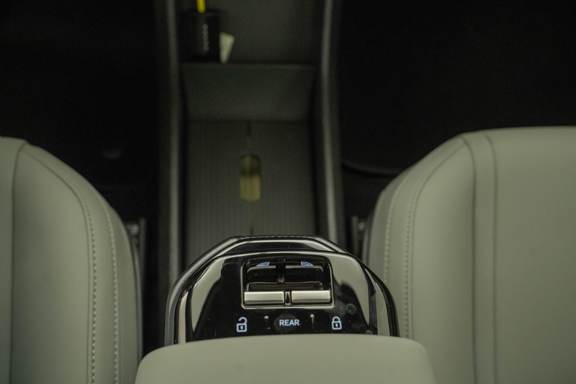 VOLVO EX30 E60 Twin Ultra Performance AWD-image-12