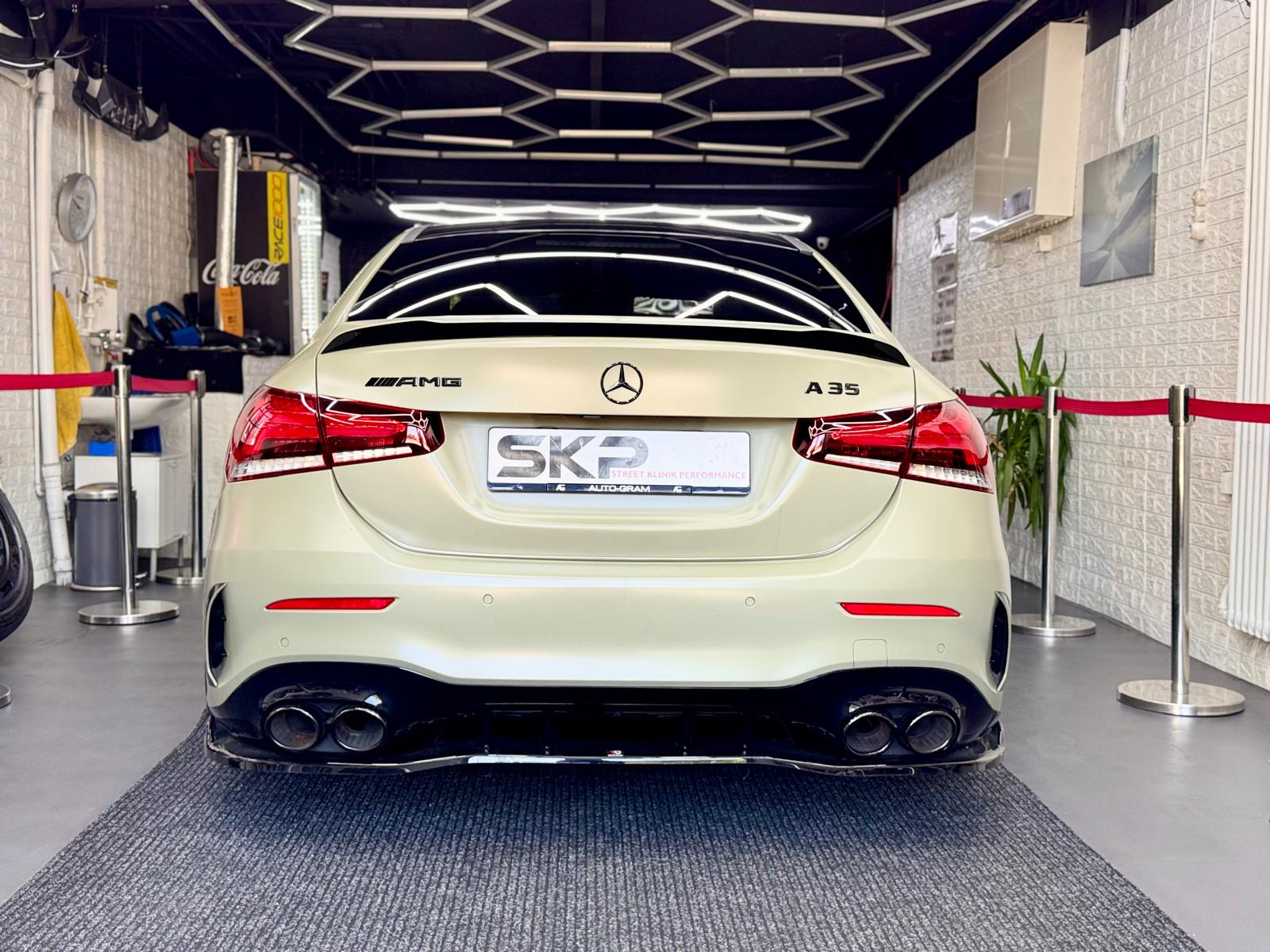 MERCEDES-BENZ A 35 AMG 4Matic Speedshift-image-8