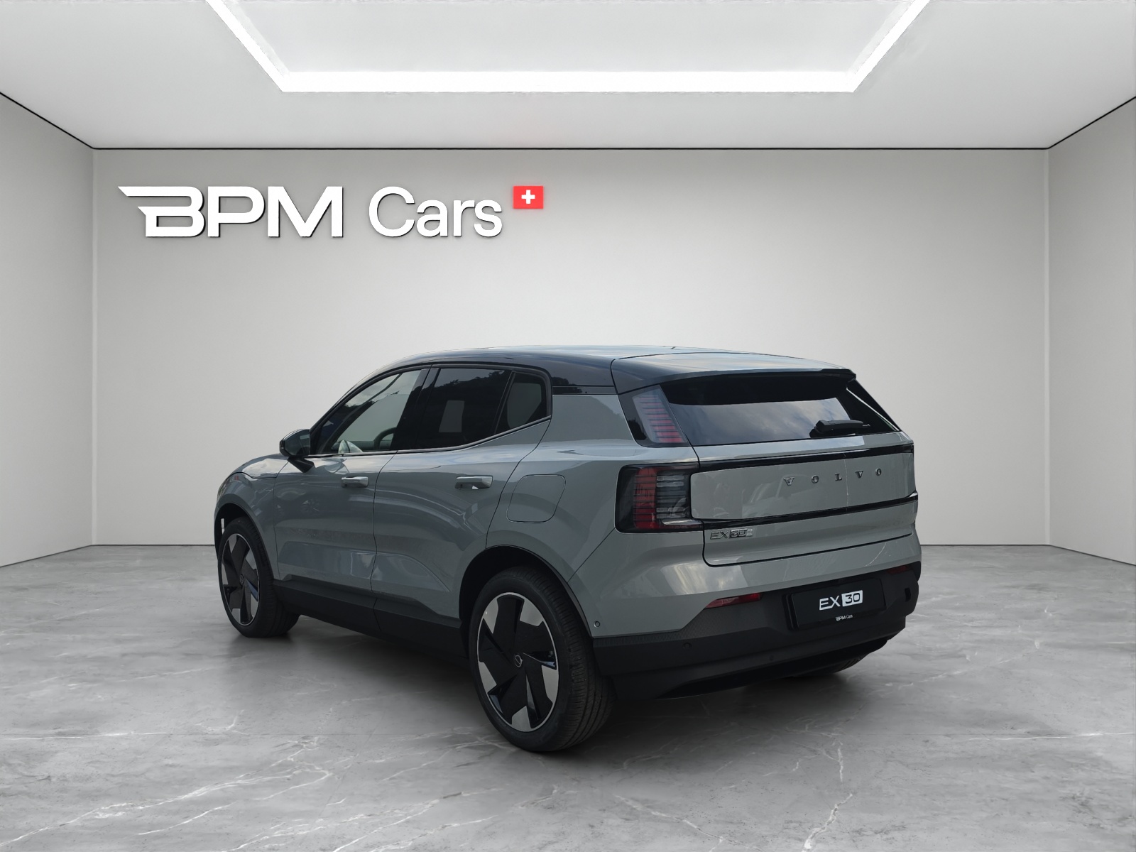 VOLVO EX30 P5 69 kWh Long Range Ultra-showroom-element-2