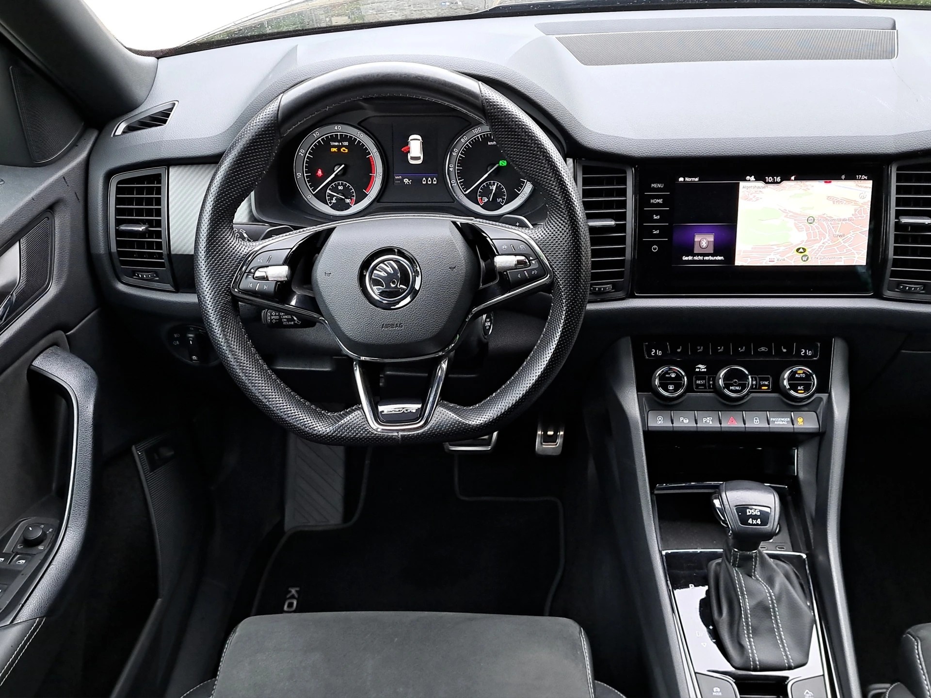 SKODA Kodiaq 2.0 TSI 4x4 Sport Line-image-8