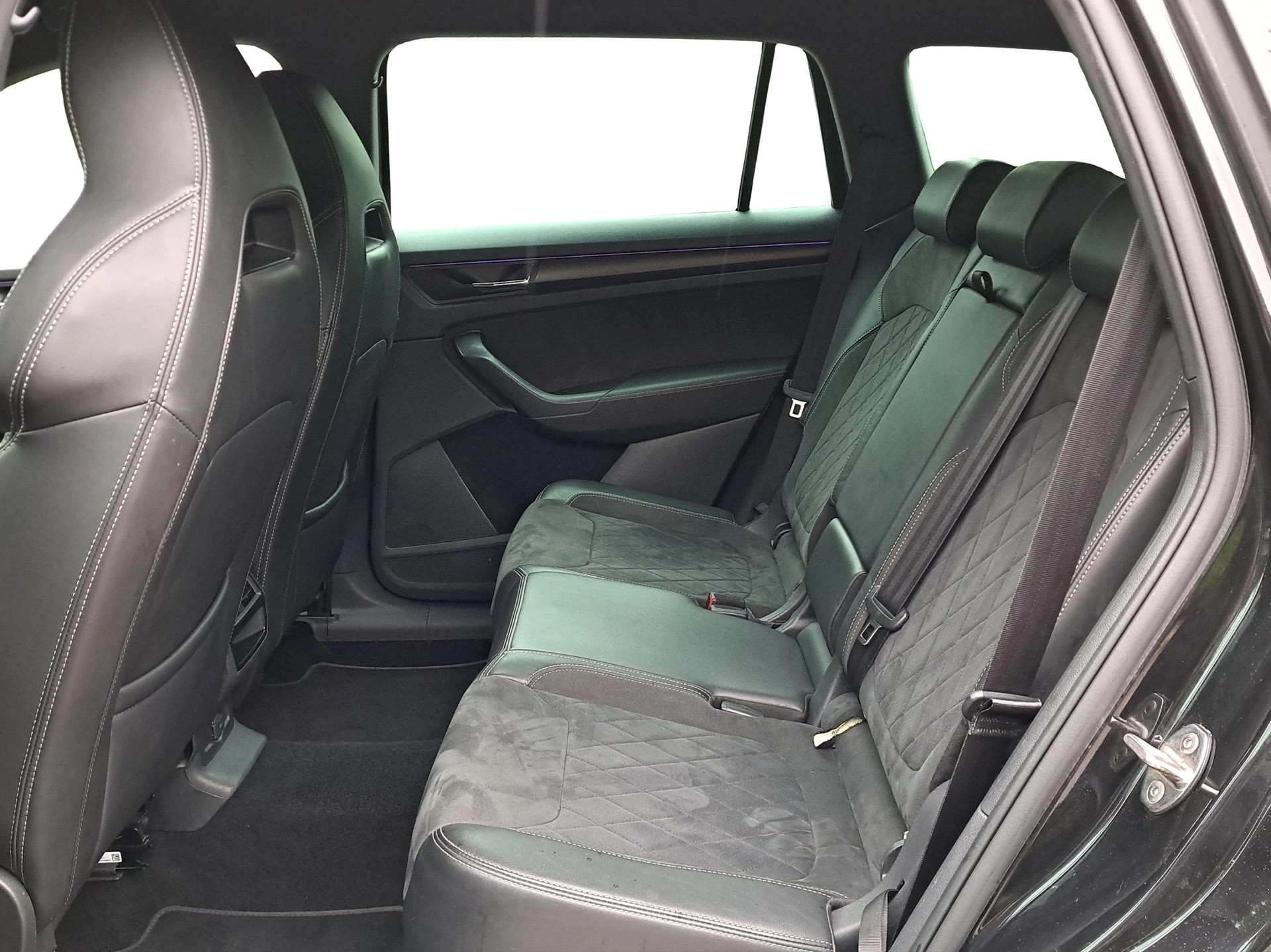 SKODA Kodiaq 2.0 TSI 4x4 Sport Line-image-7