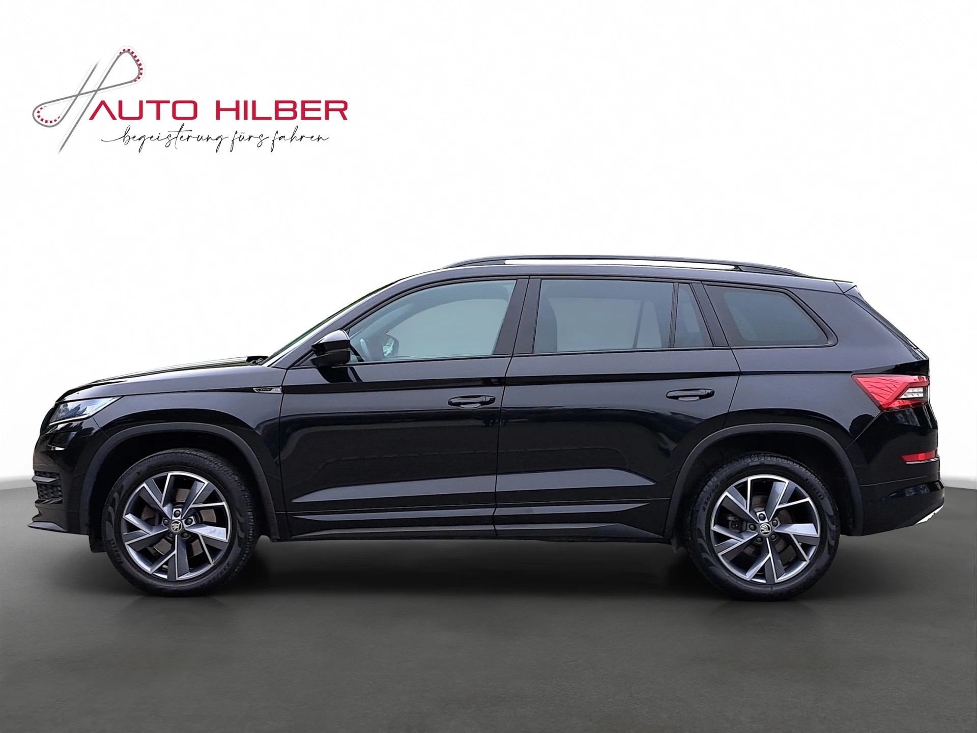 SKODA Kodiaq 2.0 TSI 4x4 Sport Line-showroom-element-2