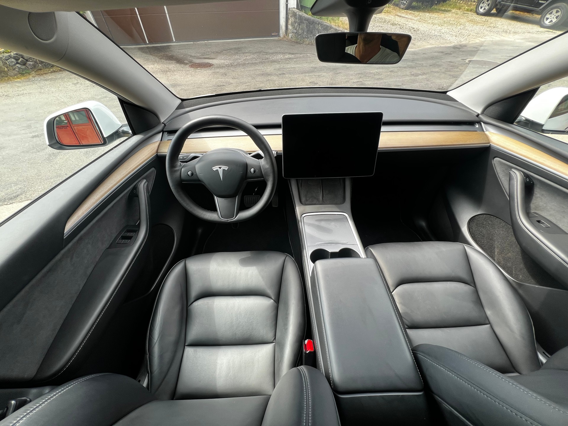 TESLA Model Y Long Range // SoH 92%-image-16