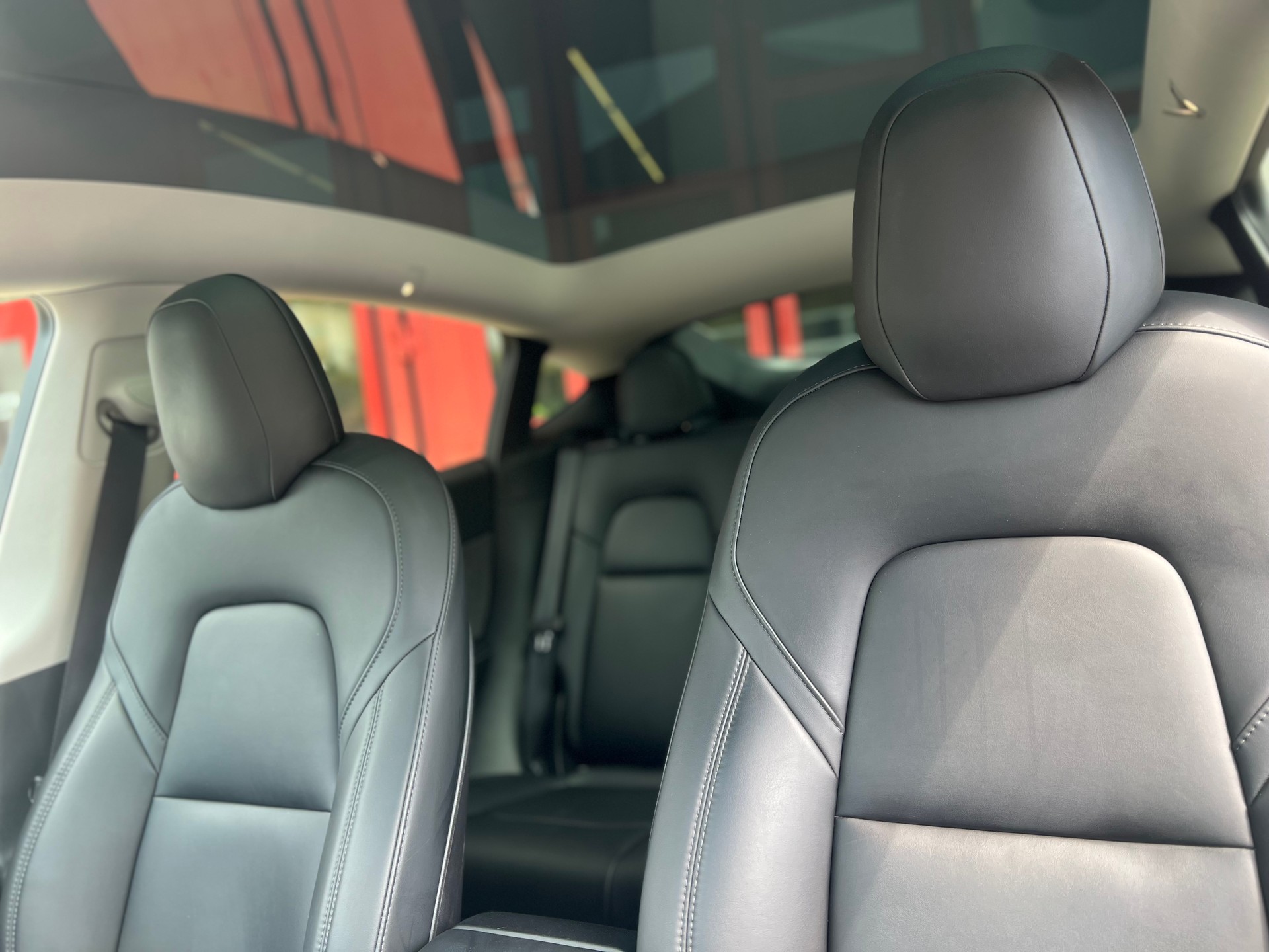 TESLA Model Y Long Range // SoH 92%-image-15