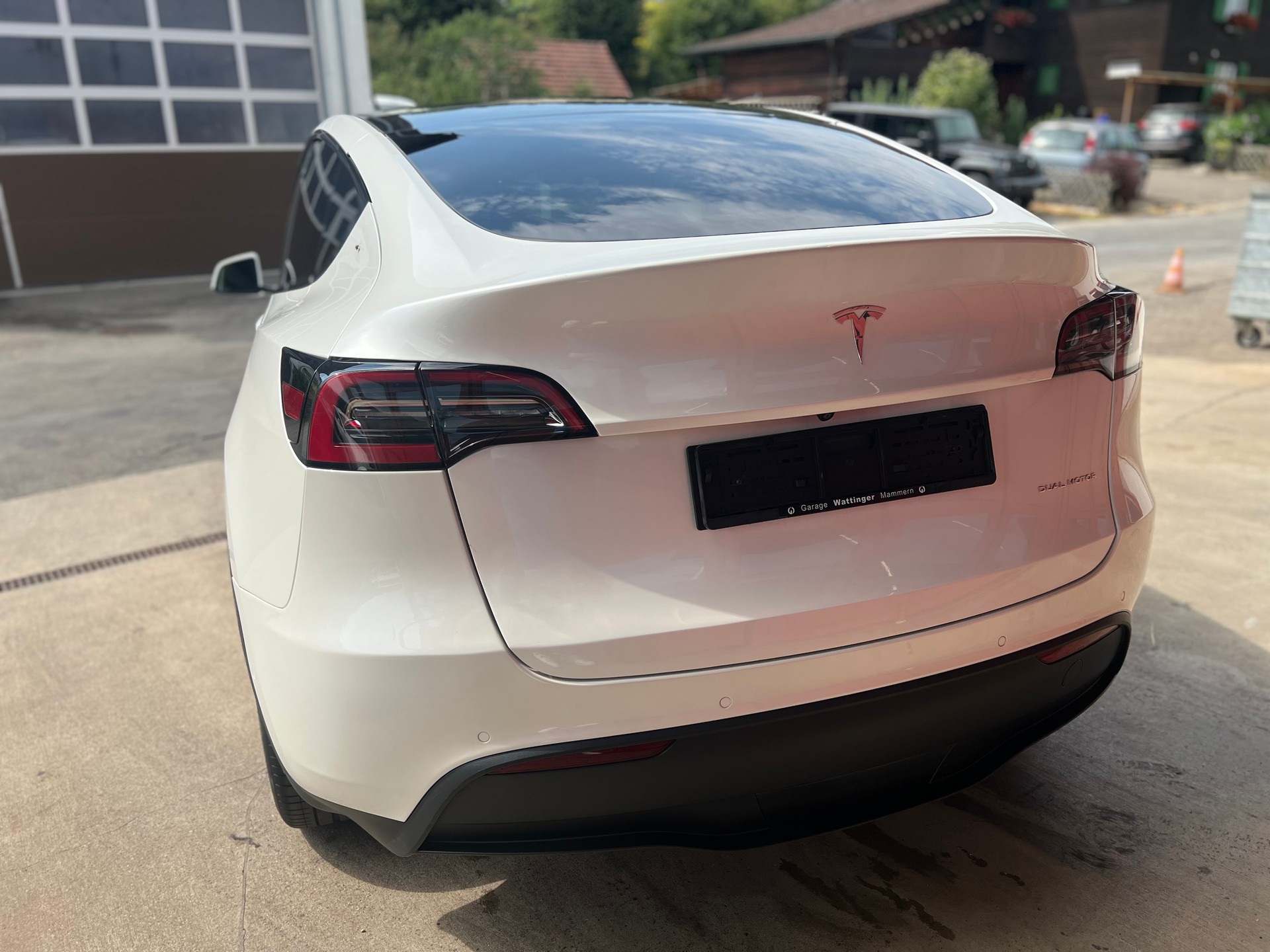 TESLA Model Y Long Range // SoH 92%-image-4