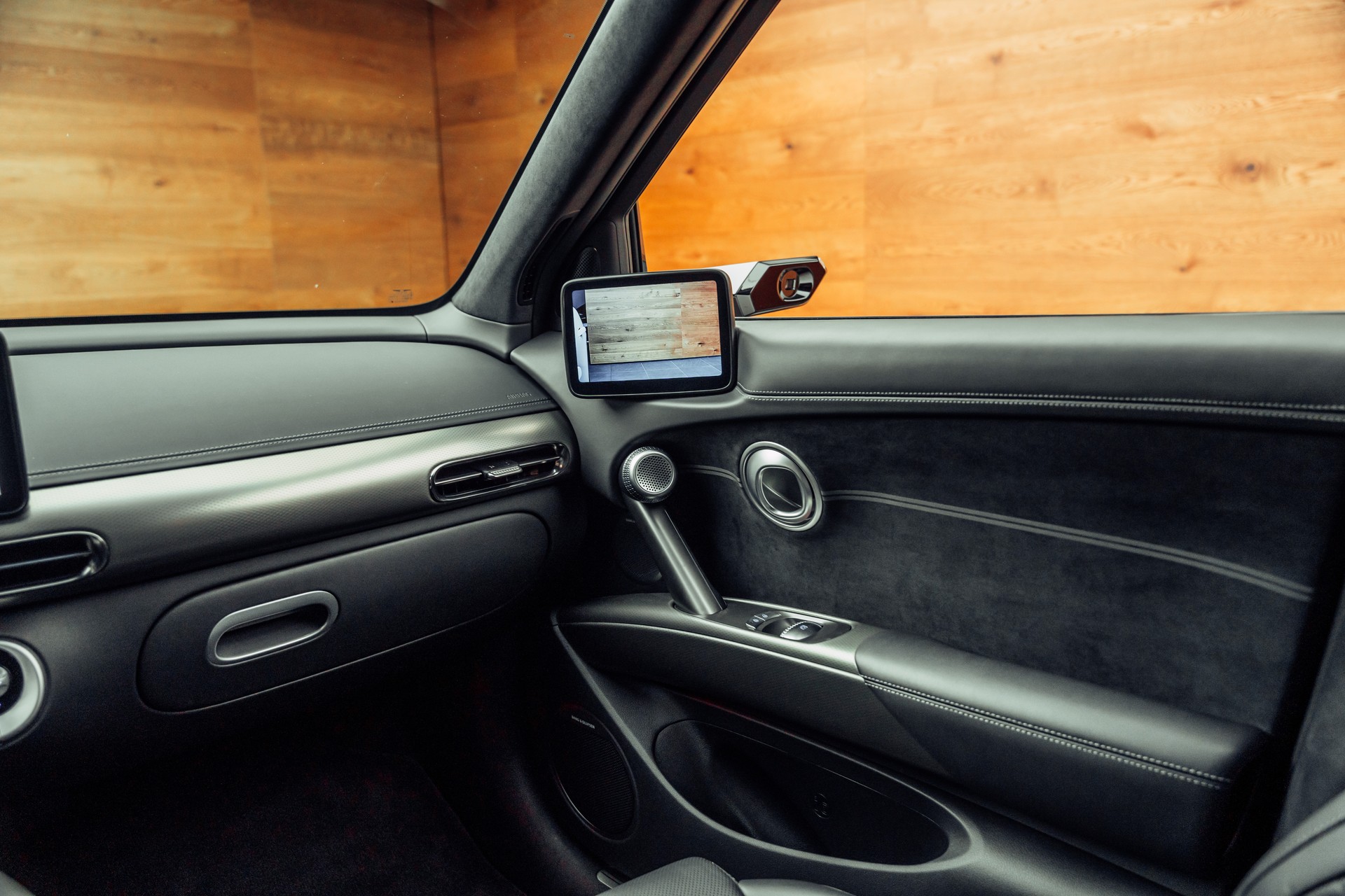 GENESIS GV60 77.4 kWh Sport Plus AWD-image-11