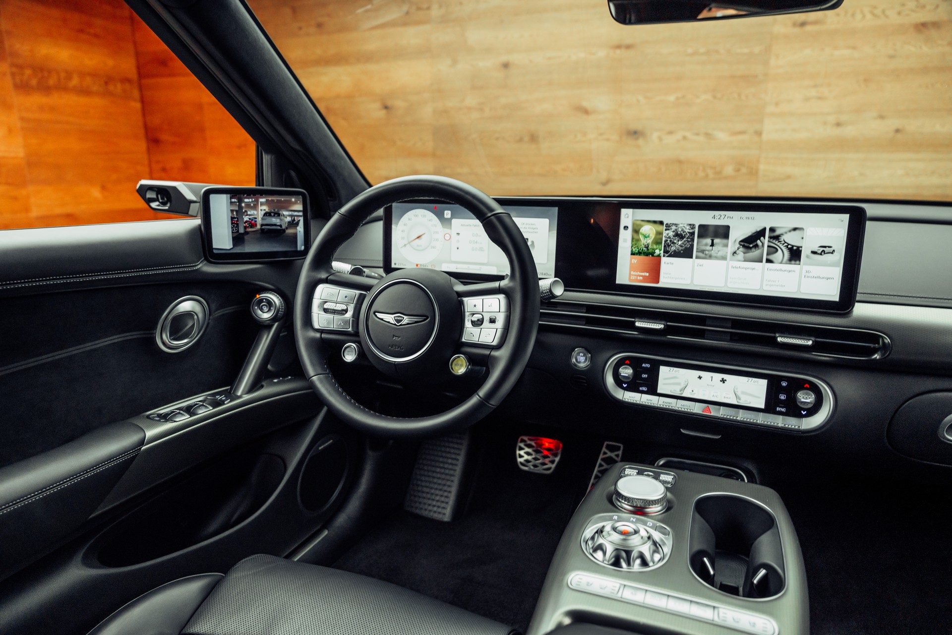 GENESIS GV60 77.4 kWh Sport Plus AWD-image-18