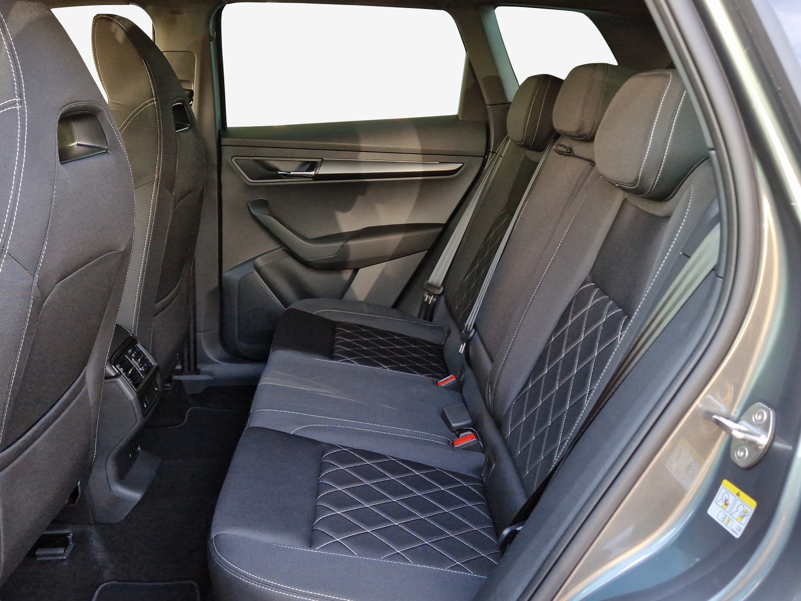 SKODA Karoq 2.0 TSI SportLine 4x4 DSG-image-11