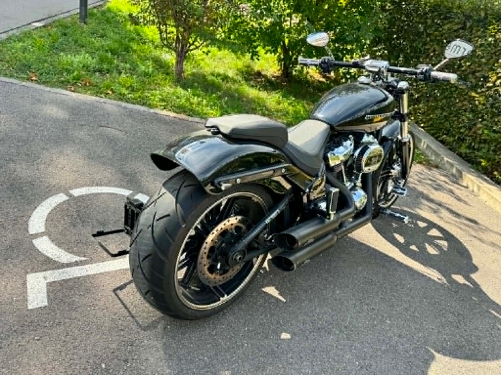HARLEY-DAVIDSON FXBRS Breakout 114 ABS-image-6