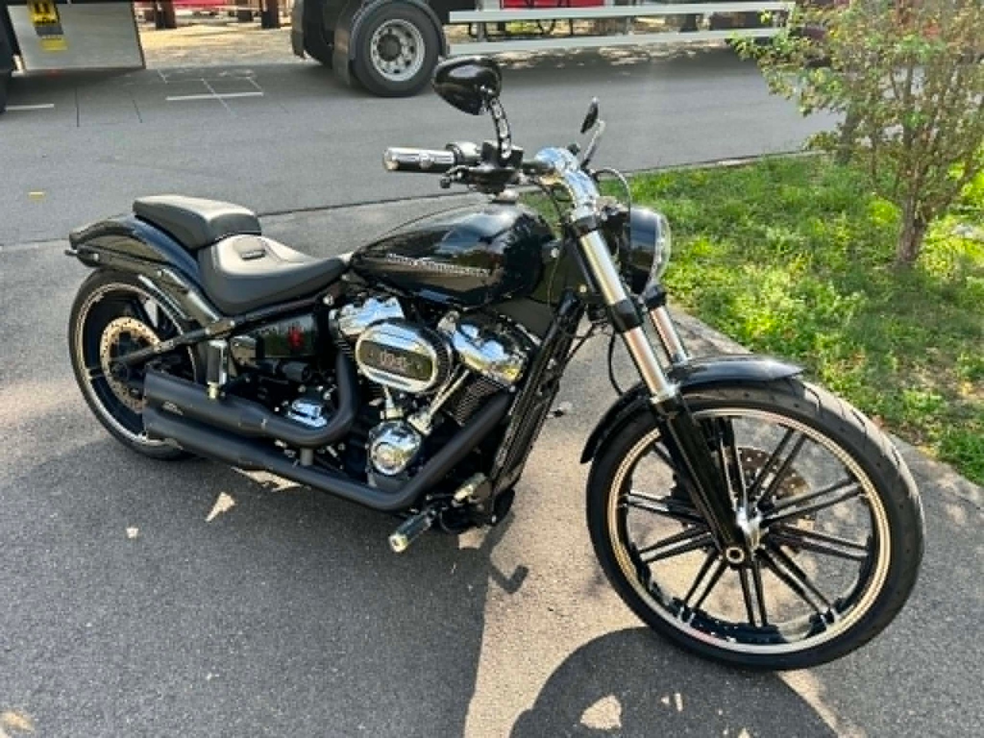 HARLEY-DAVIDSON FXBRS Breakout 114 ABS-image-3