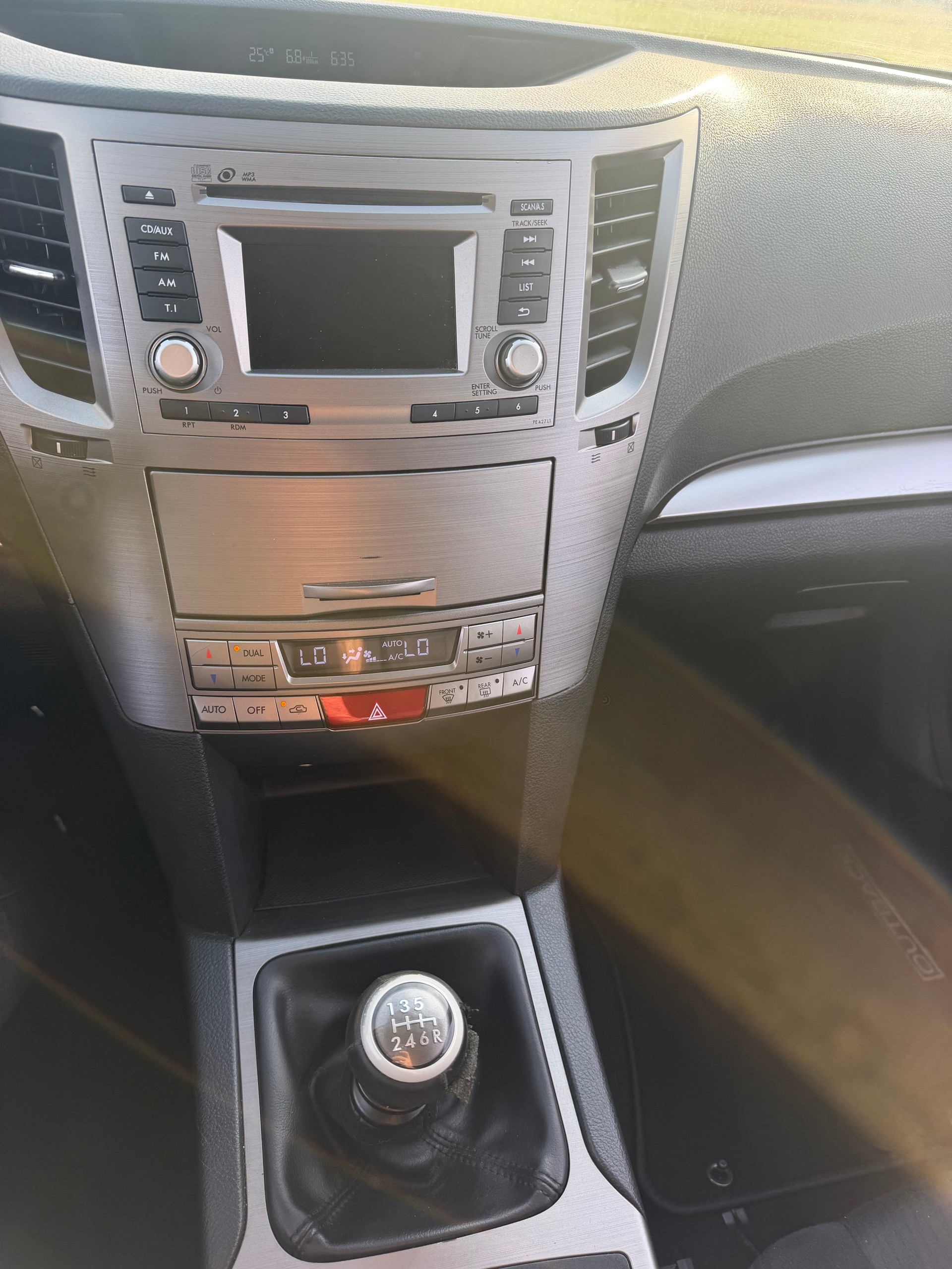 SUBARU Outback 2.0D Swiss AWD-image-11