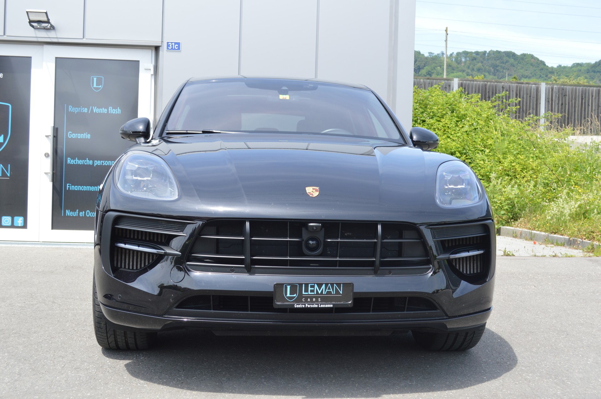 PORSCHE Macan GTS PDK-showroom-element-1