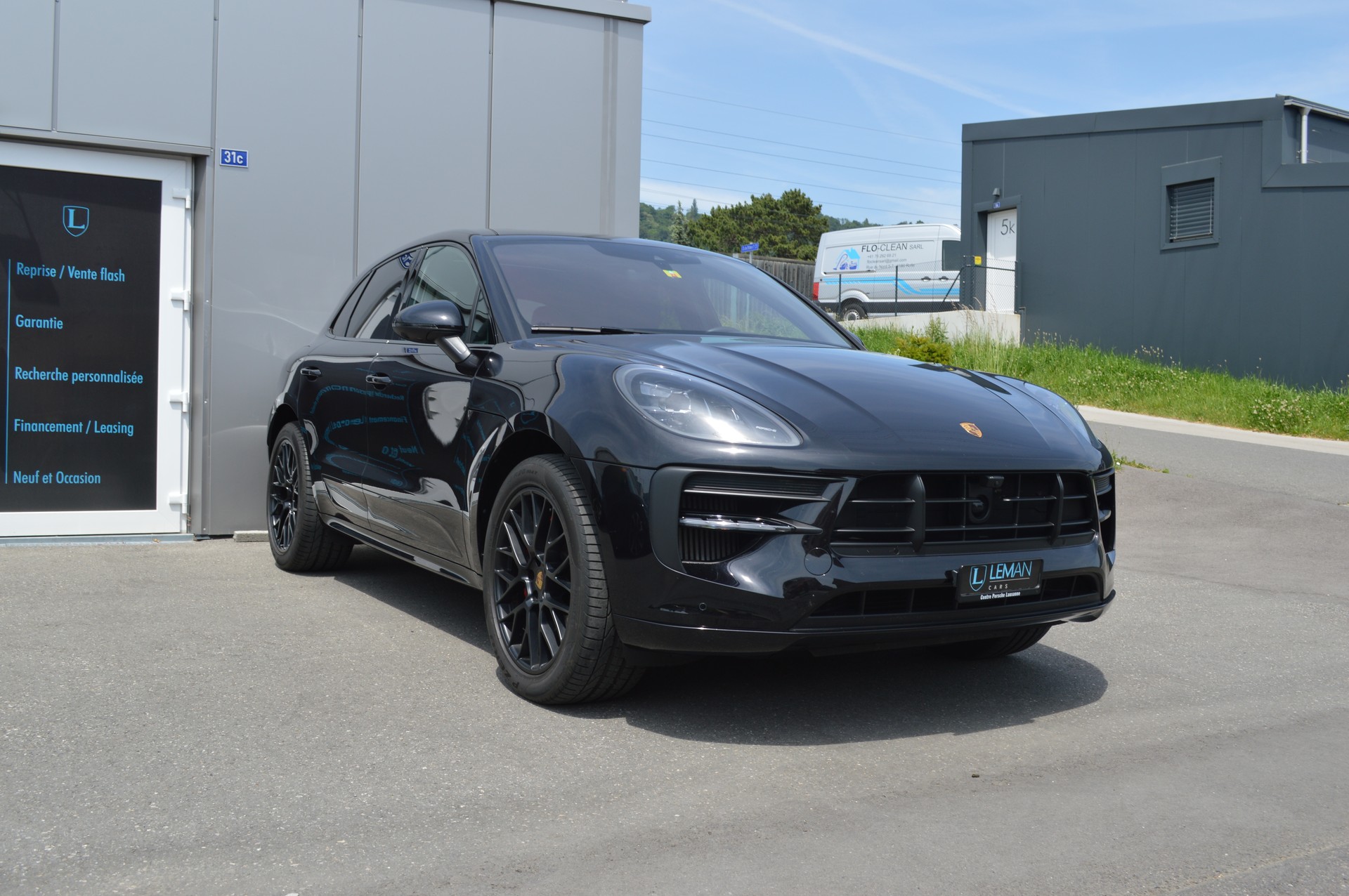 PORSCHE Macan GTS PDK-showroom-element-2