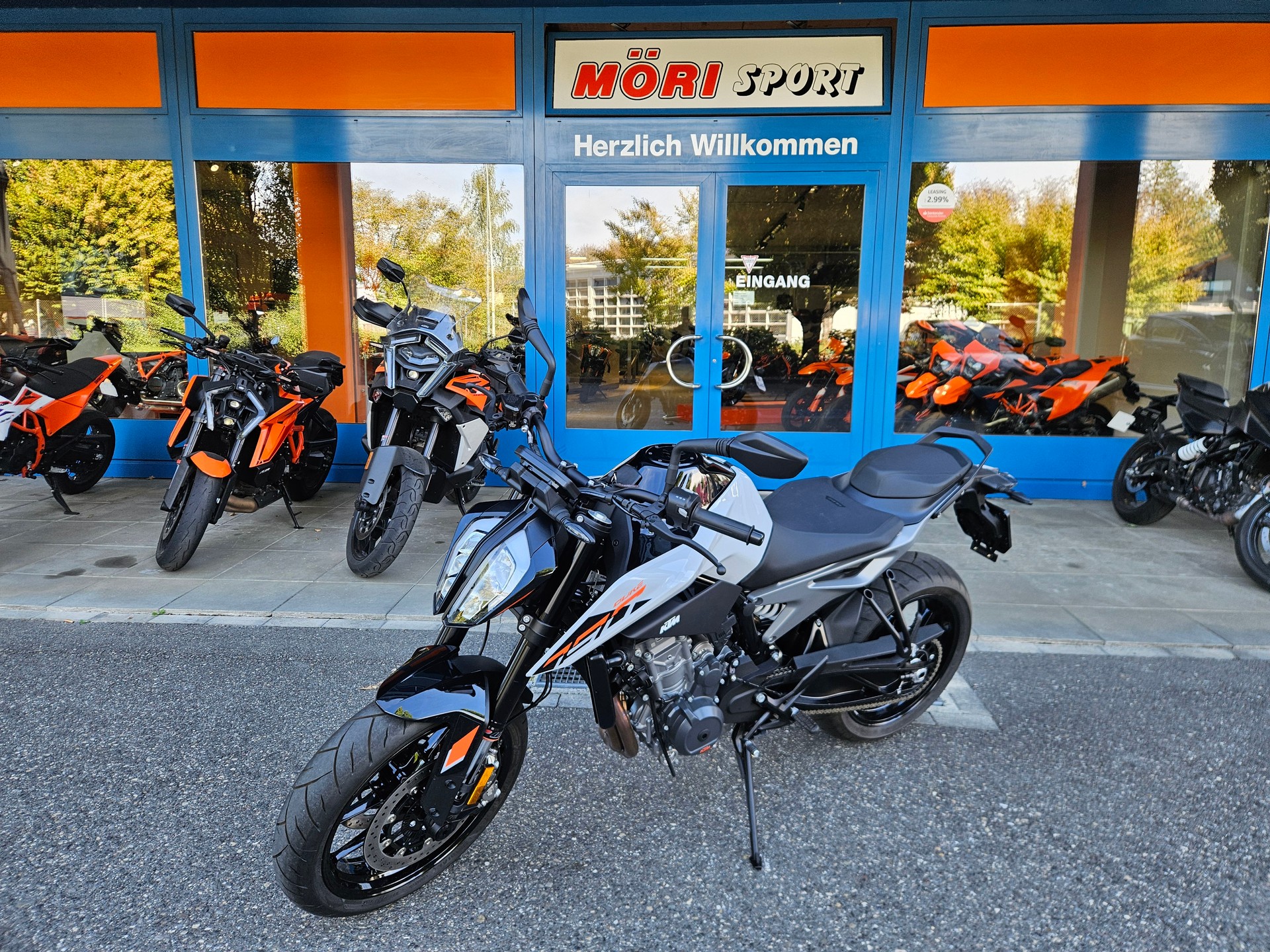 KTM 790 Duke (35kW)-showroom-element-2