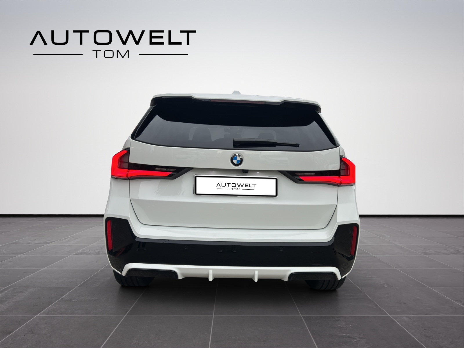 BMW X1 sDrive 18i M Sport *BMW Garantie: bis 28.09.2027*-image-3