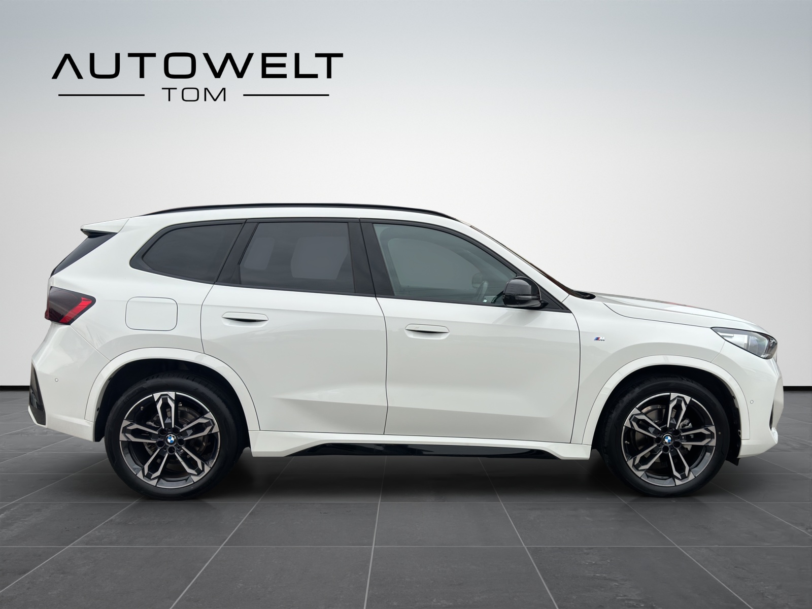 BMW X1 sDrive 18i M Sport *BMW Garantie: bis 28.09.2027*-image-5