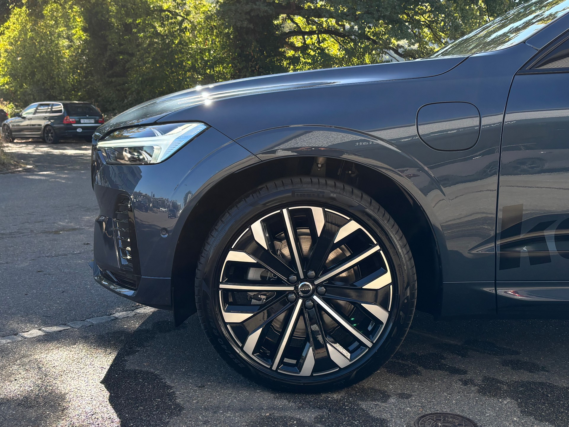 VOLVO XC60 2.0 T8 TE Ultra Dark eAWD-showroom-element-1
