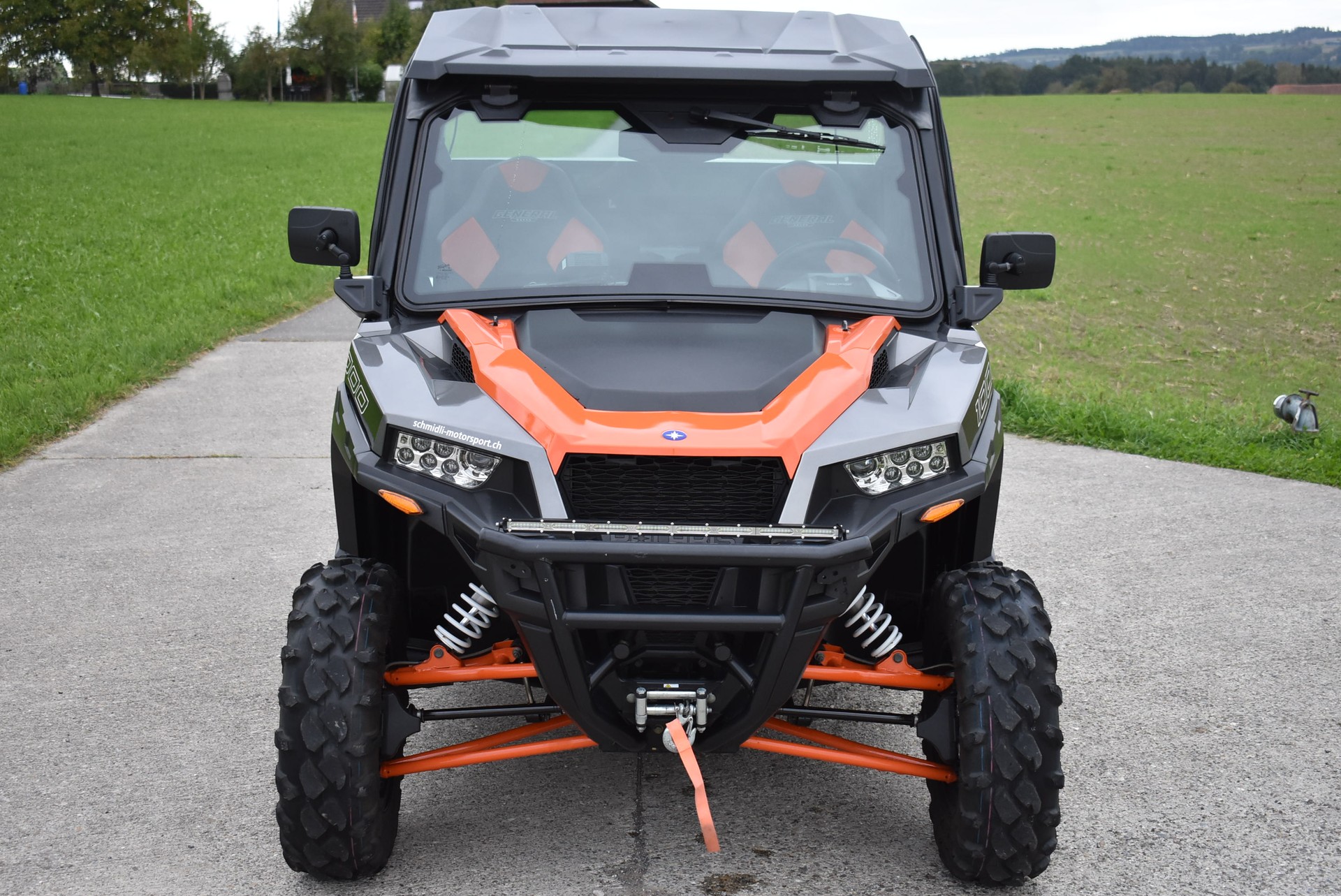POLARIS General 1000 Deluxe-showroom-element-1