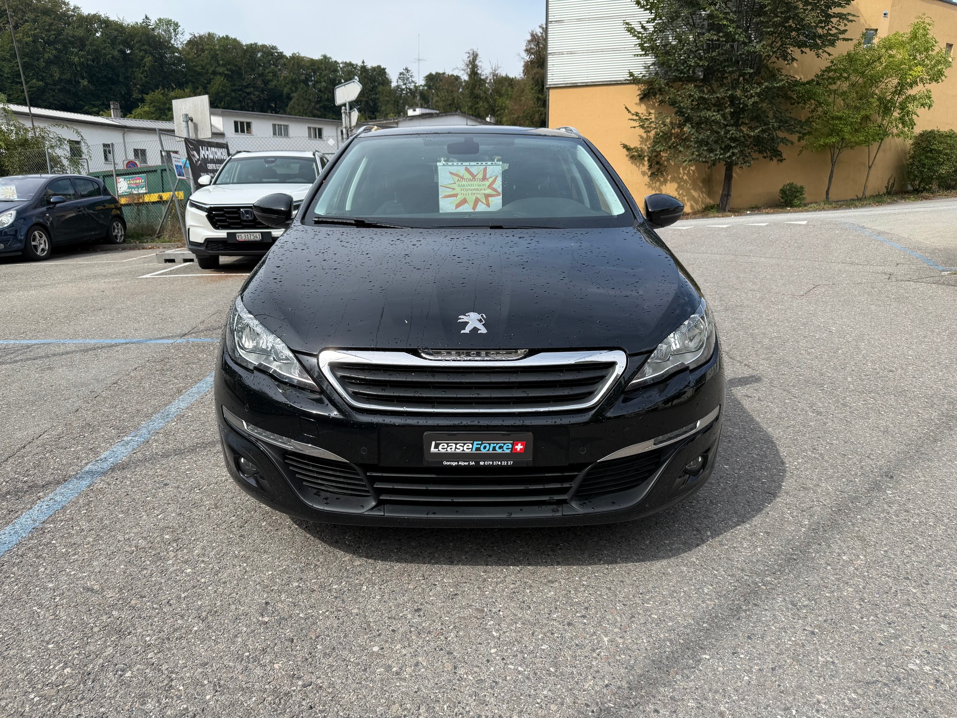 PEUGEOT 308 SW 1.2 THP Active Automatic-showroom-element-1