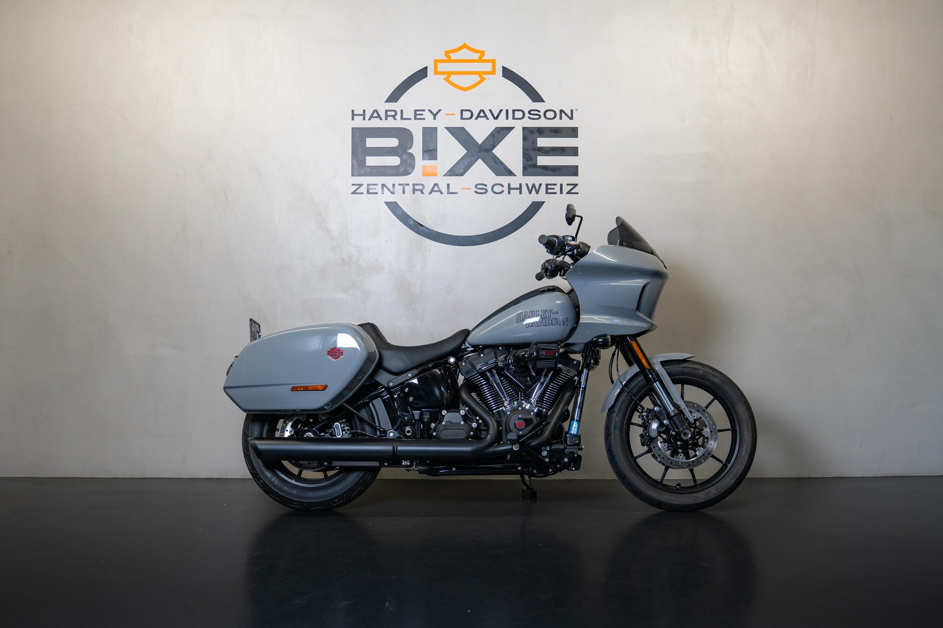 HARLEY-DAVIDSON FXLRST Low Rider ST 117ci