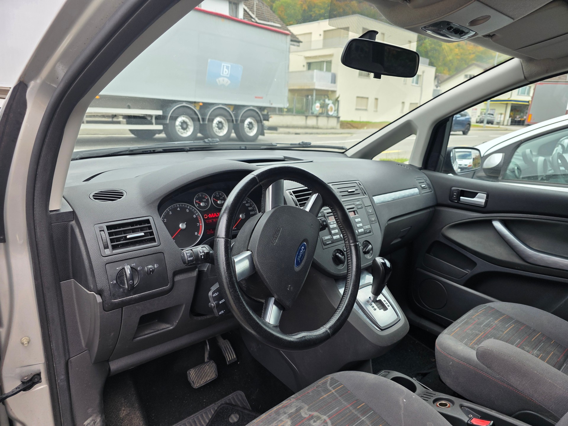 FORD C-Max 2.0 16V Carving Automatic-showroom-element-1