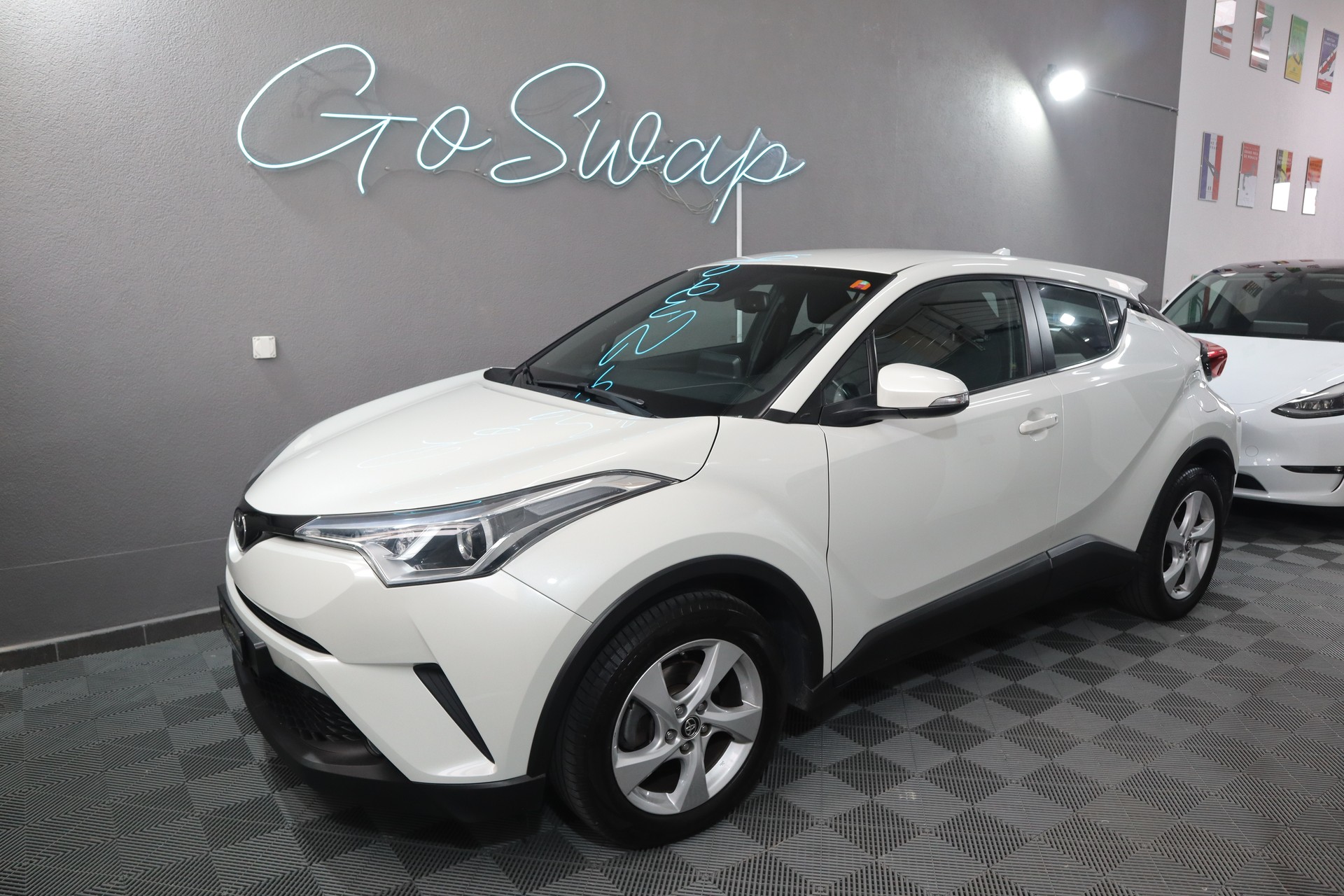 TOYOTA C-HR 1.2 Turbo Comfort 4WD Multidrive S * Caméra de recul *