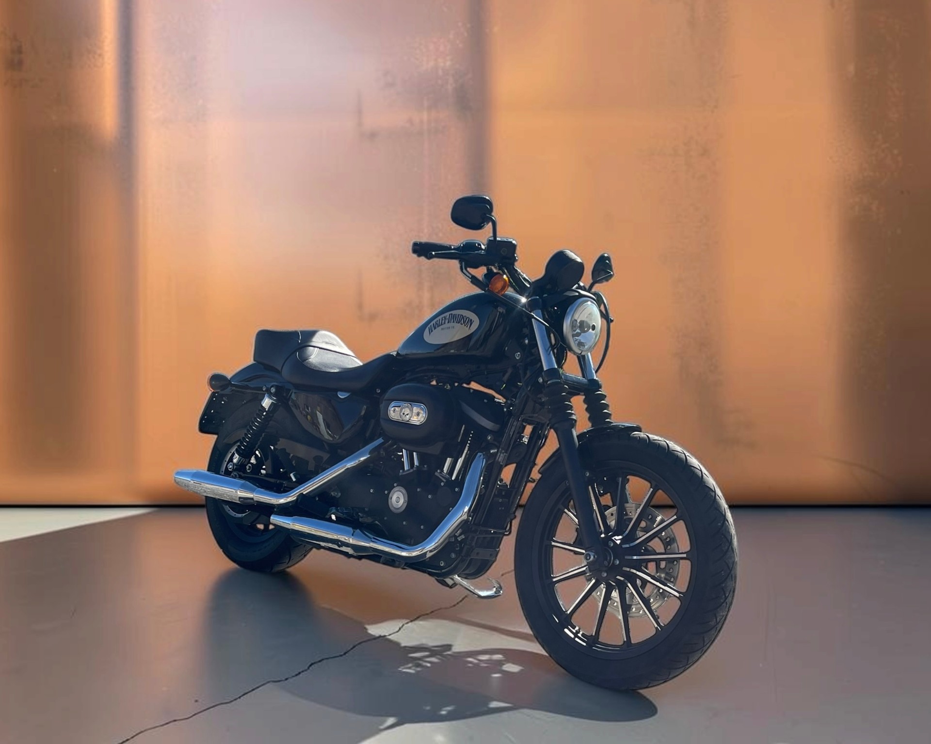 HARLEY-DAVIDSON XL 883 N Sportster Iron ABS-image-0